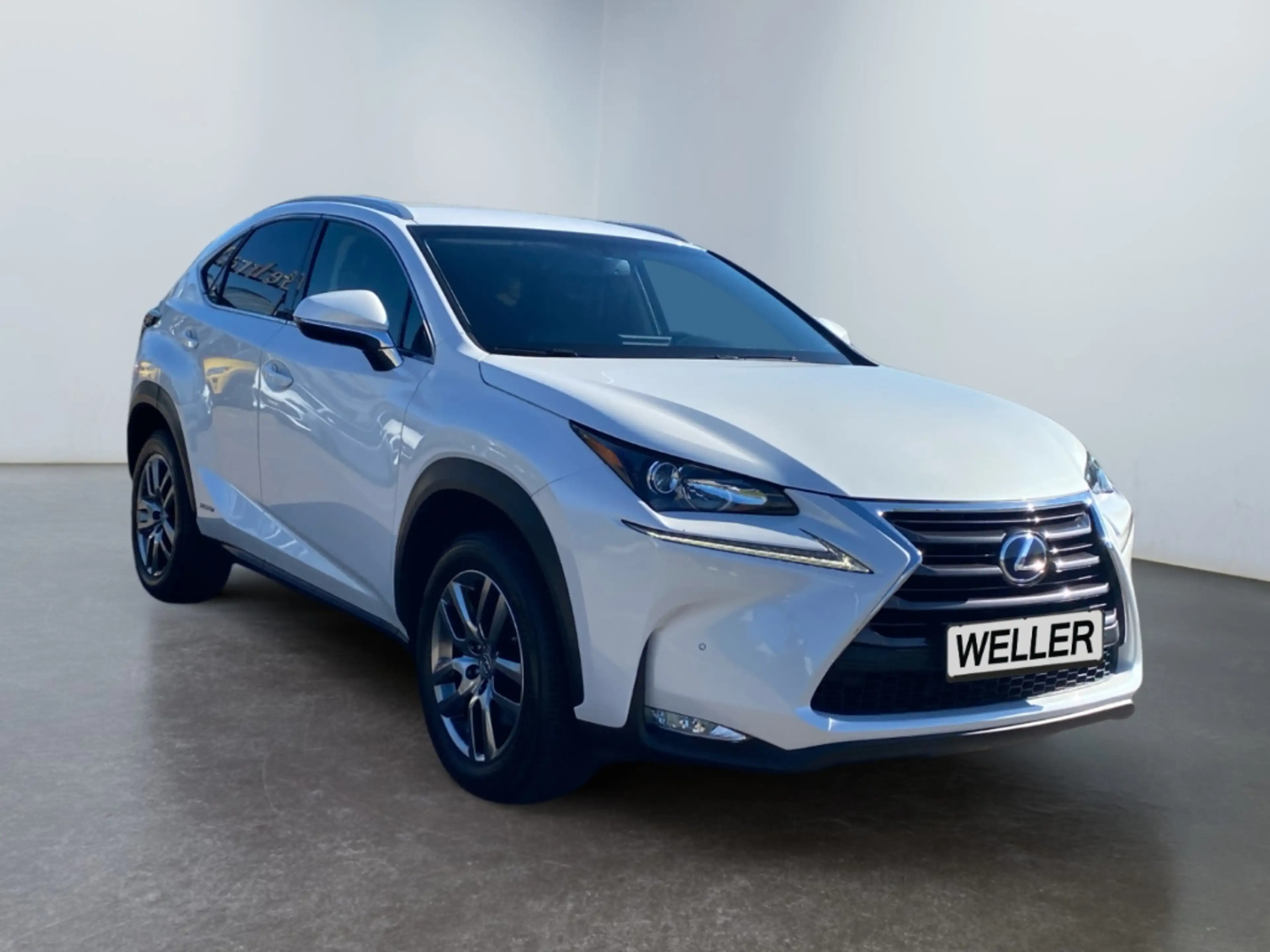 Lexus NX 300h Business Edition *LED*RCam*SHZ*Navi*PDC* — photo 3