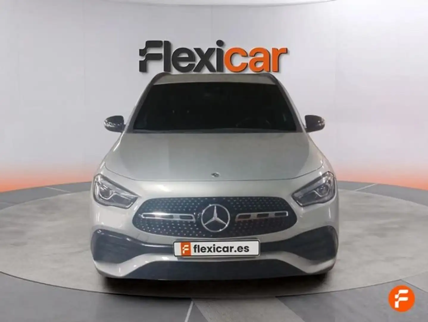 Mercedes-Benz GLA 200 Gris - 2