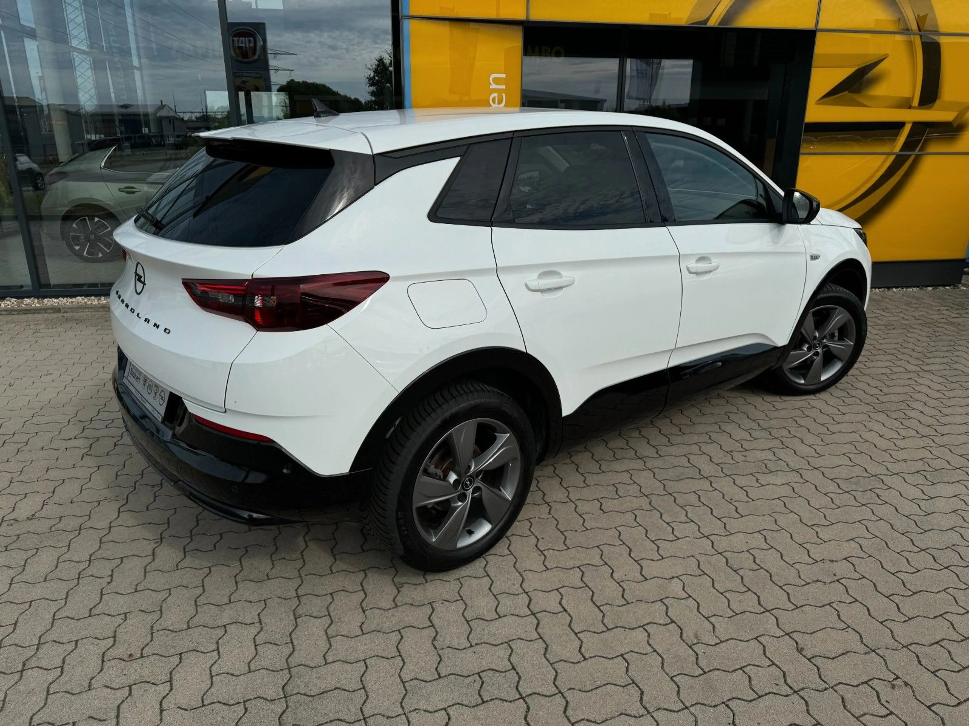 Opel Grandland X Grandland 1.2 Turbo 130 GS Line, AHK, LED — photo 3