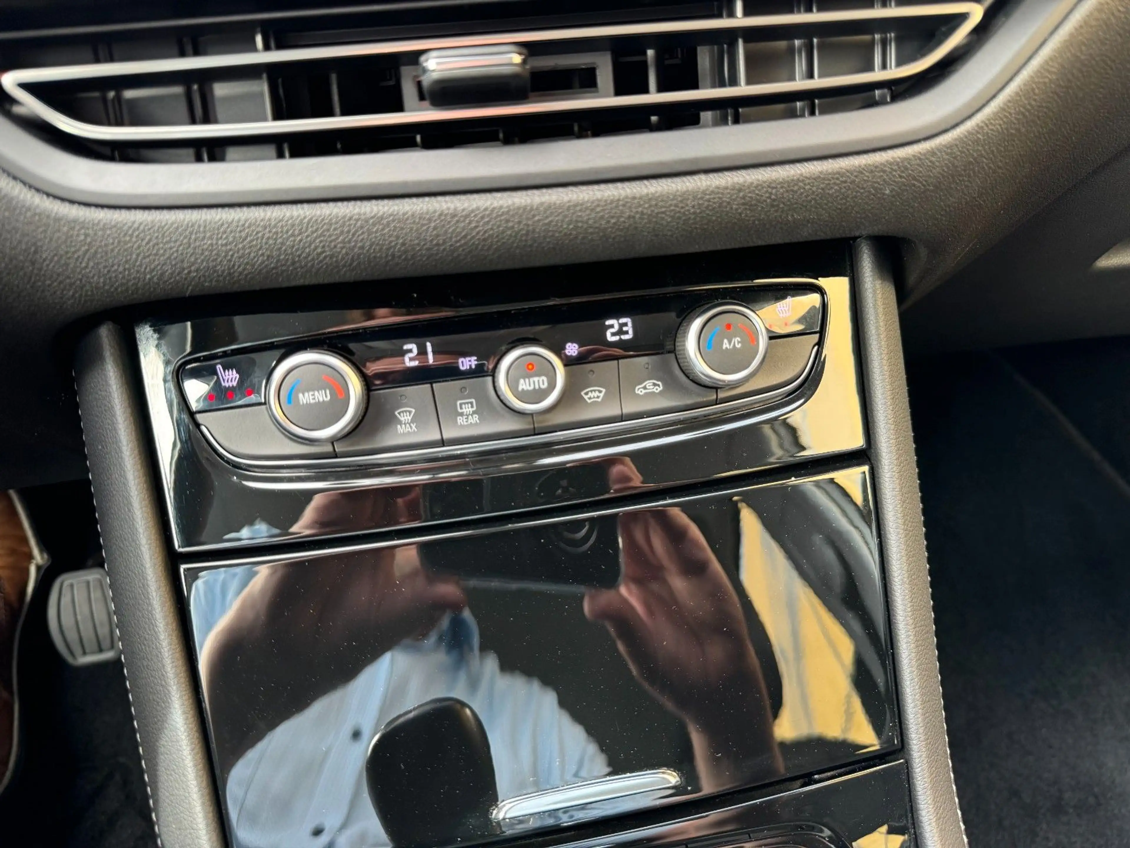 Opel Grandland X Grandland 1.2 Turbo 130 GS Line, AHK, LED — photo 12