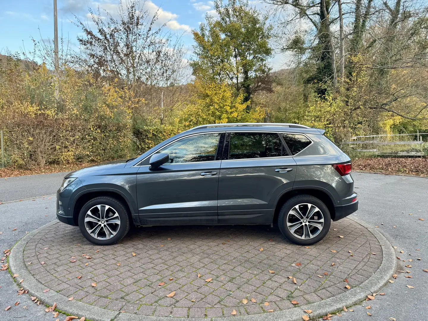 SEAT Ateca Ateca 1.0 TSI Ecomotive Move! OPF Grijs - 2