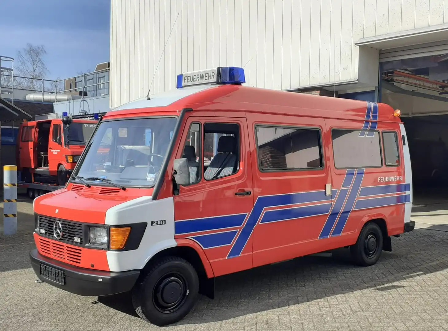 Mercedes-Benz 210/310 hoog lang CAMPER luifel sper STUURBEKRACHTIGING Червоний - 2