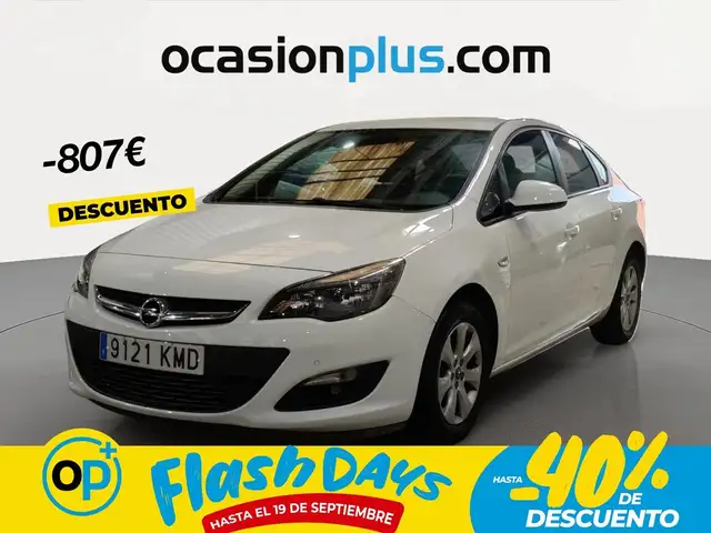 Opel Astra Sedán 1.4T GLP Elegance 140