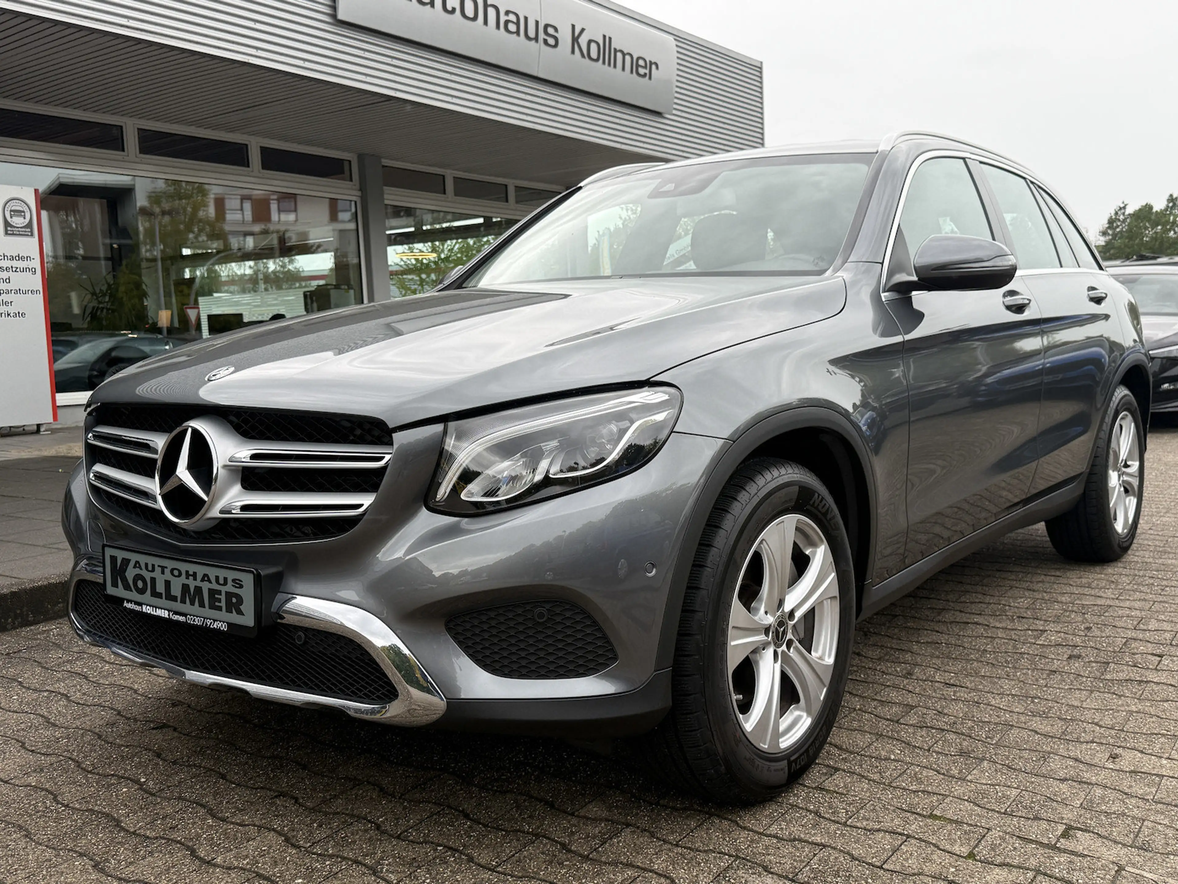 Mercedes-Benz GLC 250 4Matic Leder*Navi*LED*AHK*el. Heckklappe — photo 2
