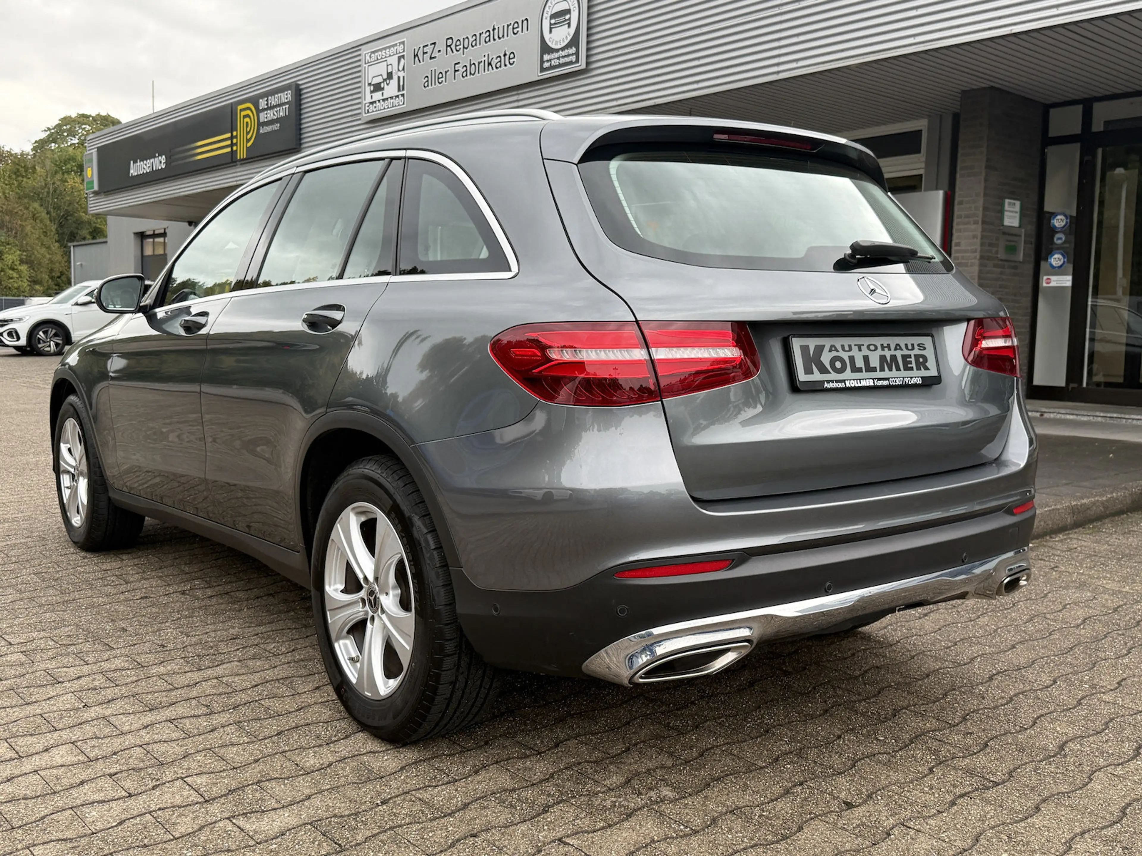 Mercedes-Benz GLC 250 4Matic Leder*Navi*LED*AHK*el. Heckklappe — photo 3