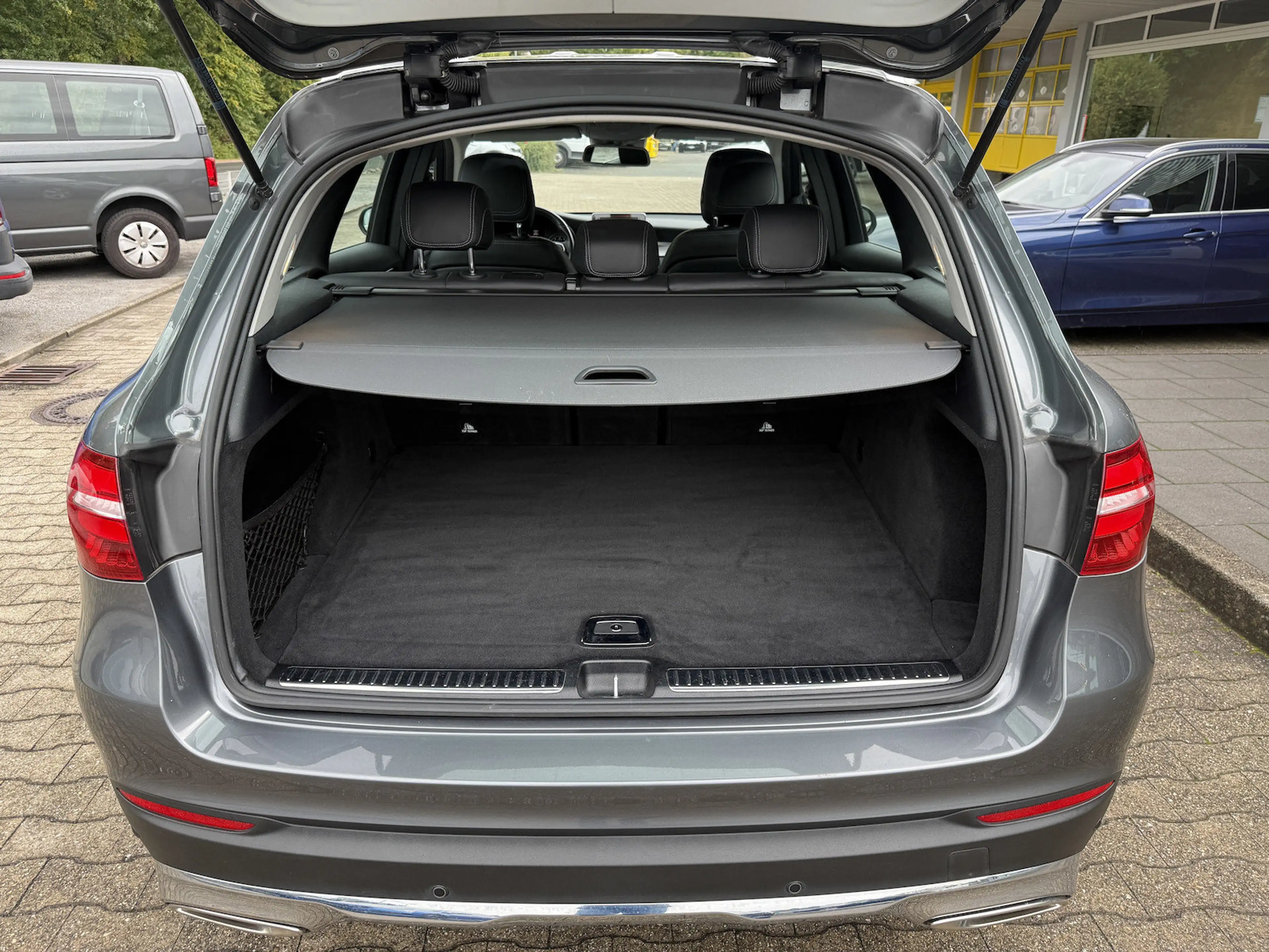 Mercedes-Benz GLC 250 4Matic Leder*Navi*LED*AHK*el. Heckklappe — photo 11