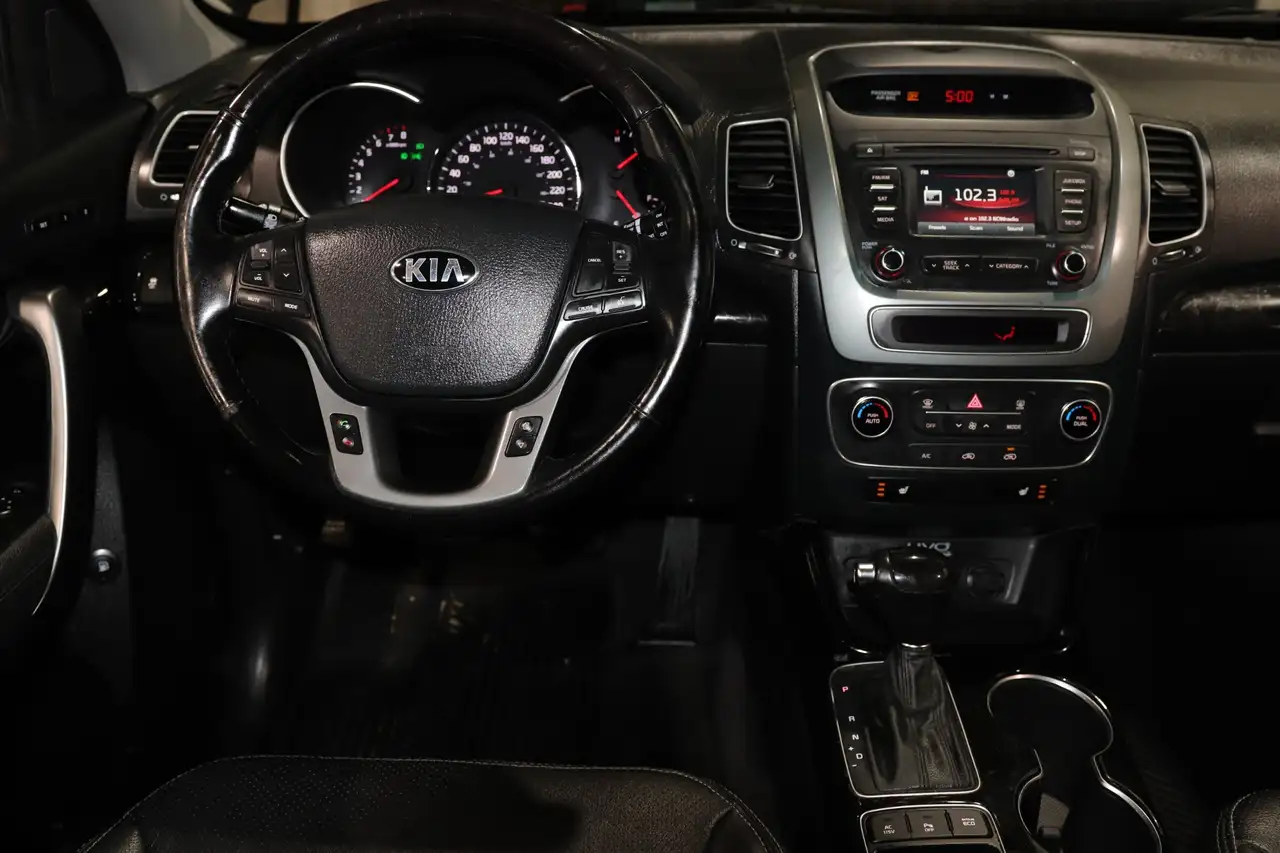 Kia Sorento снимка Kia Sorento