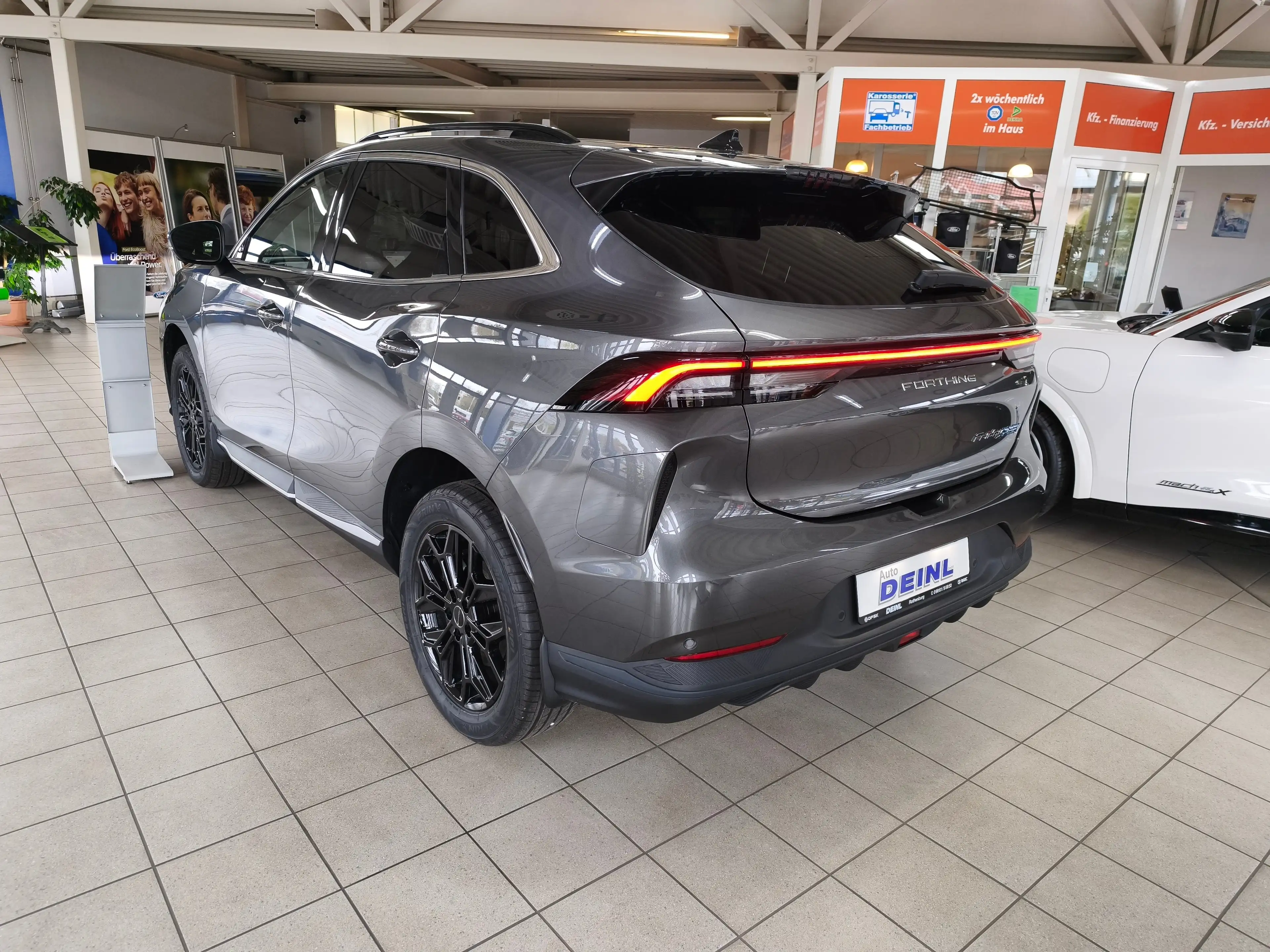 DFM Forthing 5 Friday REEV — photo 6
