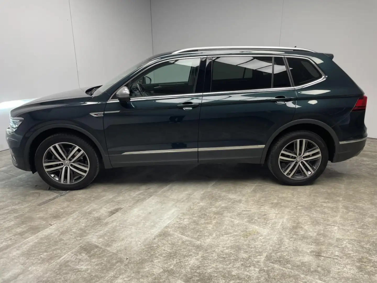 Volkswagen Tiguan Allspace 2.0 TDI DSG 4Motion Highline Klima Navi Leder Grün - 2