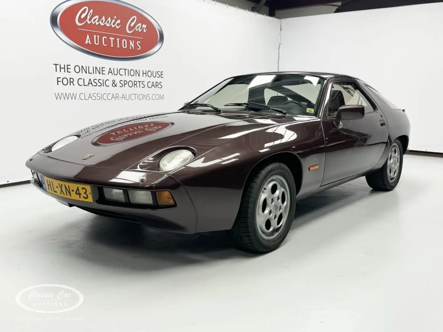 Porsche 928 - ONLINE AUCTION Bruin - 1