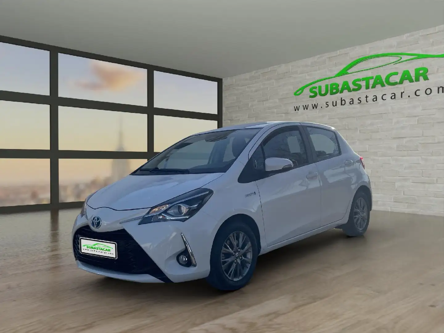 Toyota Yaris Hybrid 1.5 Active Blanco - 1