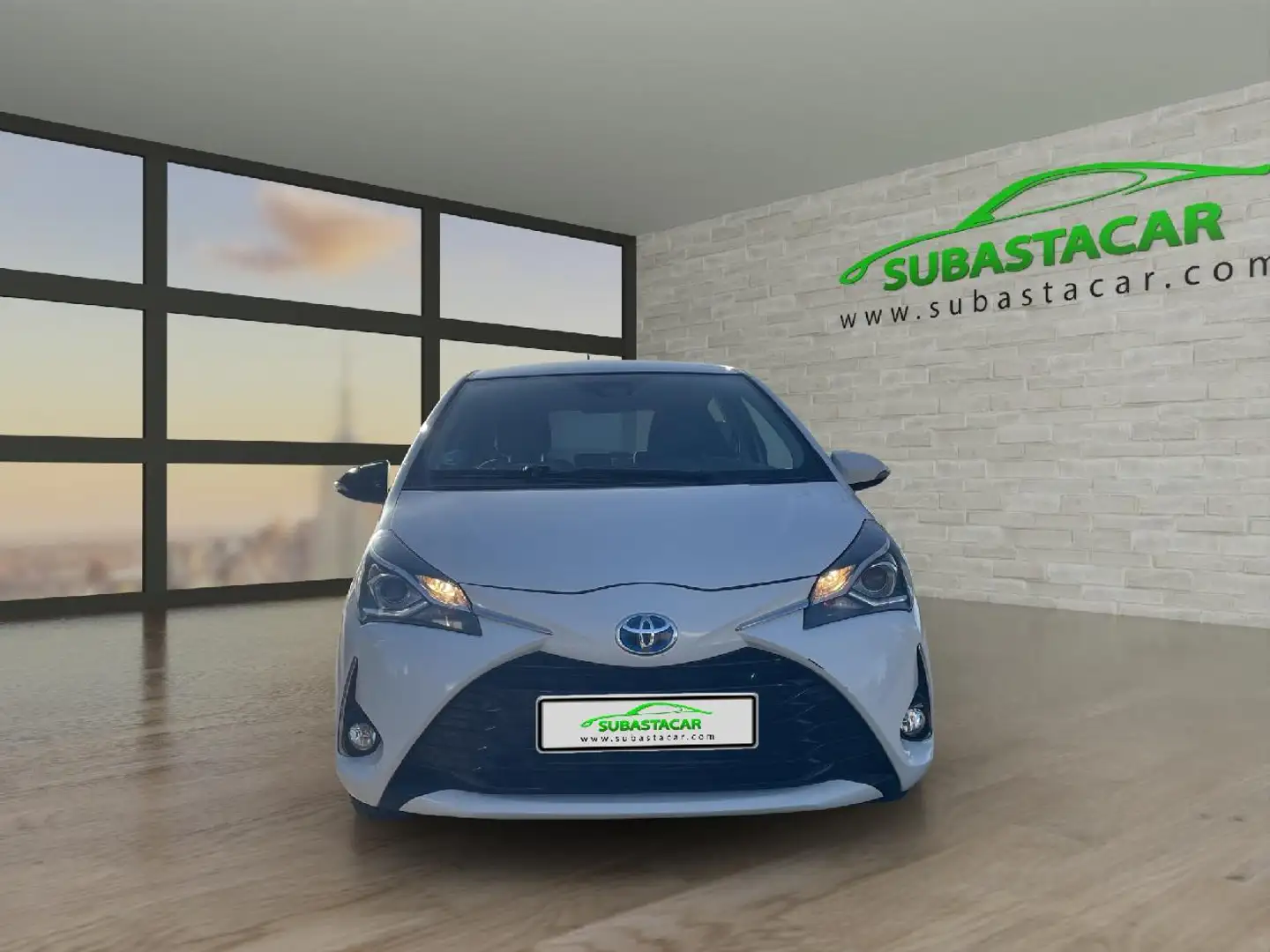 Toyota Yaris Hybrid 1.5 Active Blanco - 2