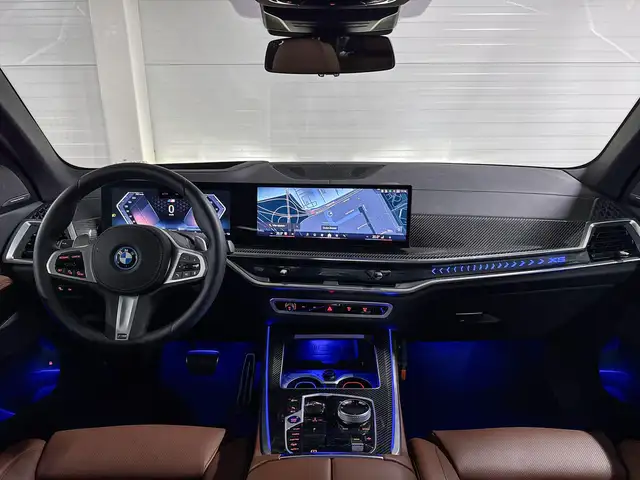 BMW X5 view 11