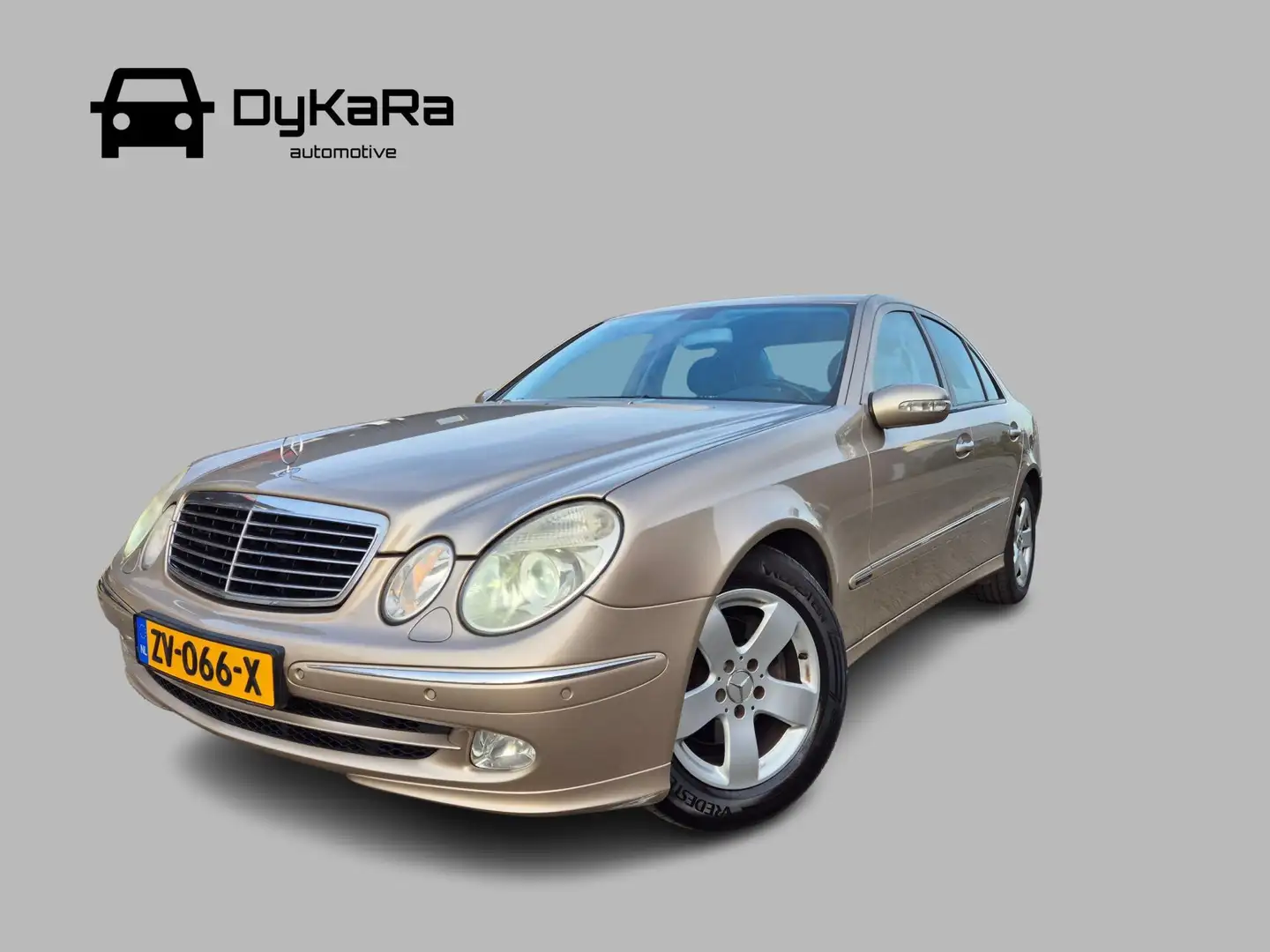 Mercedes-Benz E 200 K. Avantgarde Youngtimer Золотистый - 1