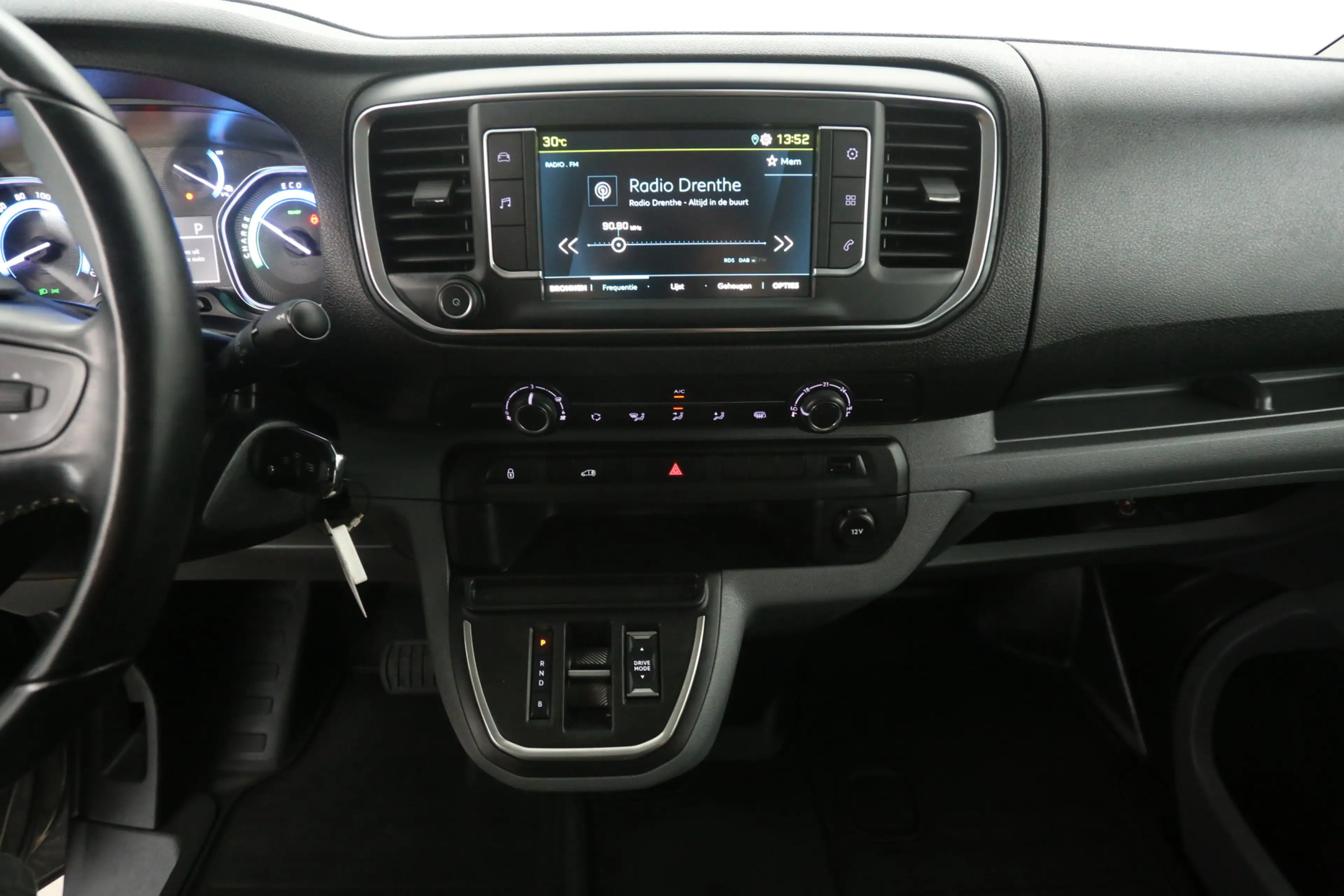 Peugeot e-Expert 75 kWh L2H1 | Snelladen | SOH 90% | Airco | Cruise — photo 13