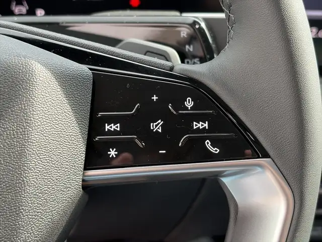 Audi Q3 TDI 110 kW  intense Ansicht 13