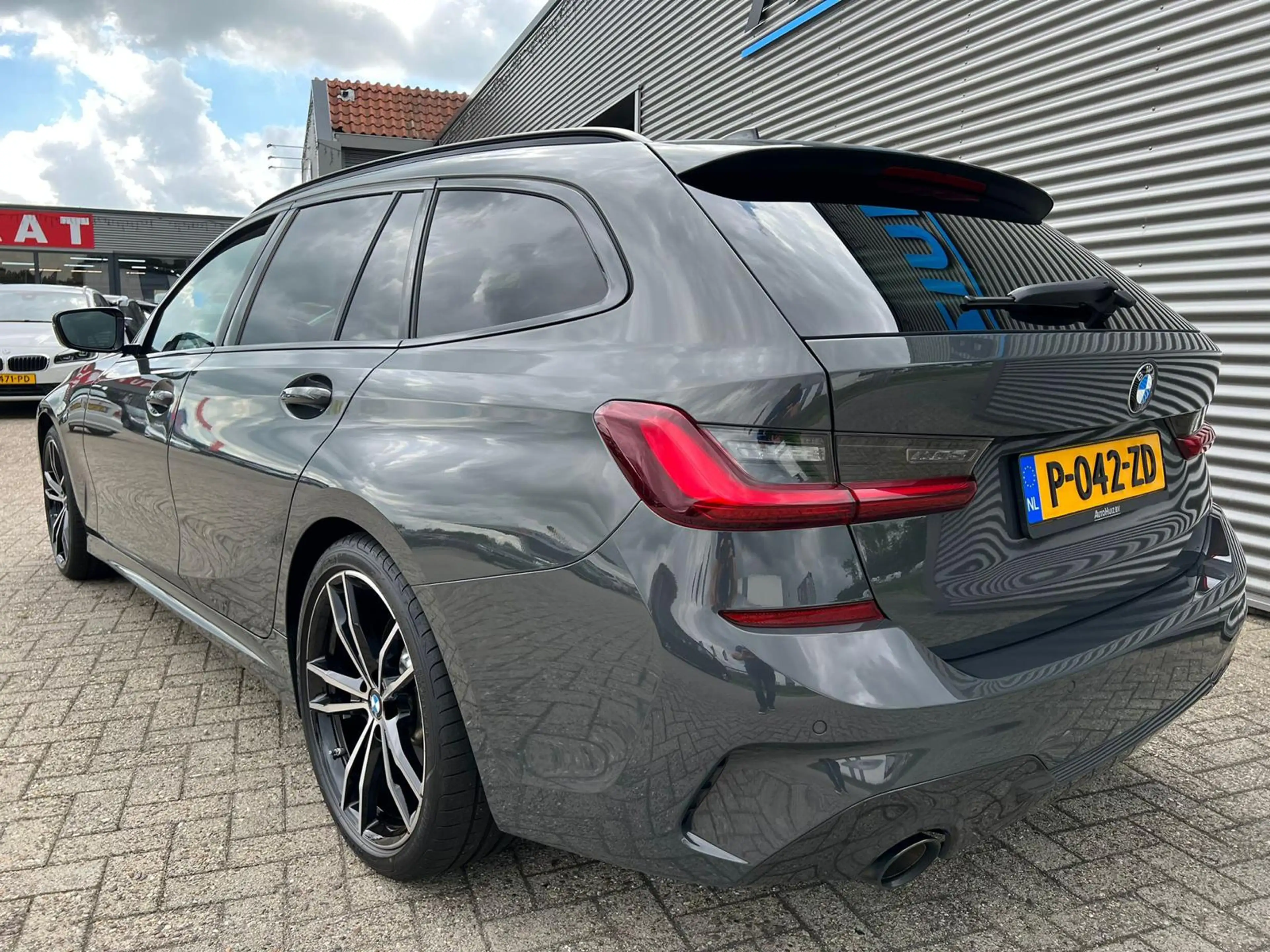 BMW 318 3-serie Touring 318i High Executive M Sport Laser — photo 4