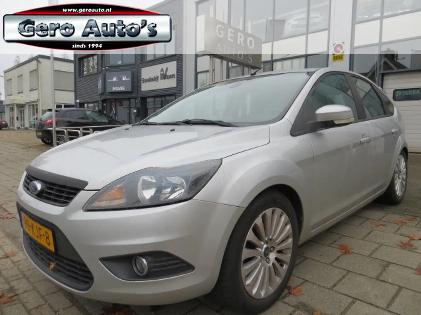 Ford Focus 1.8 Limited 5 drs hb airco ecc ,trekhaak,cr contro Gris - 1