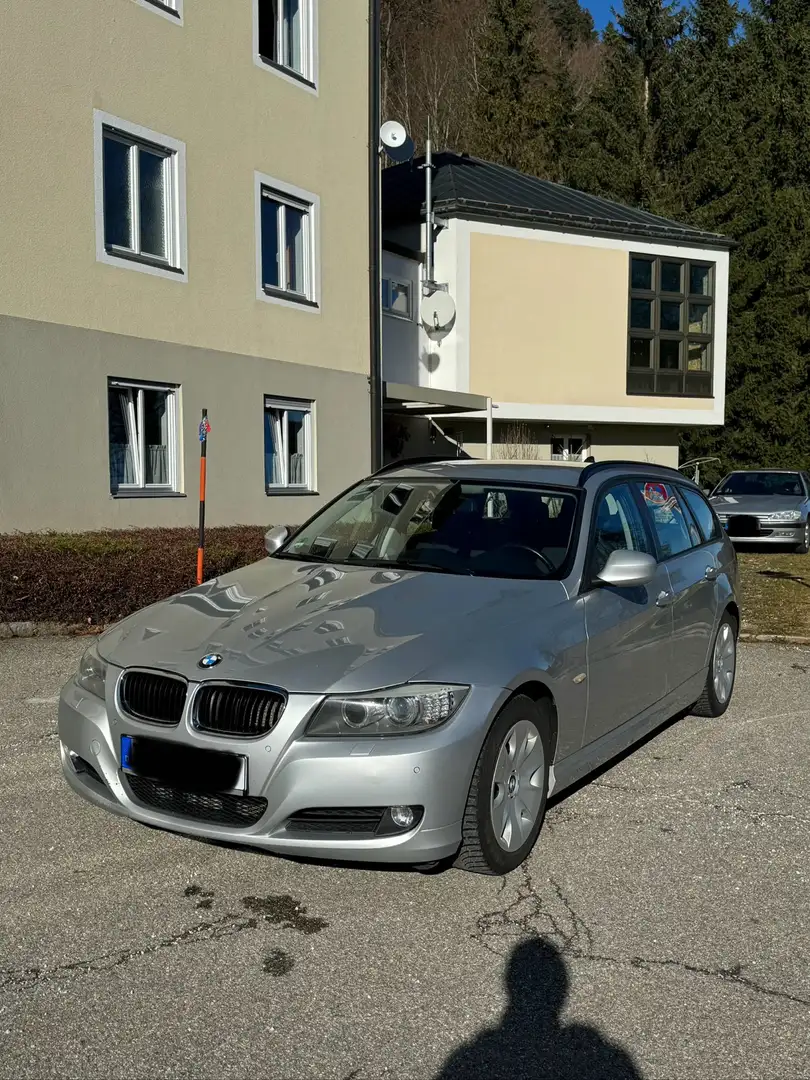 BMW 320 320d DPF Touring Aut. Edition Lifestyle Silber - 1