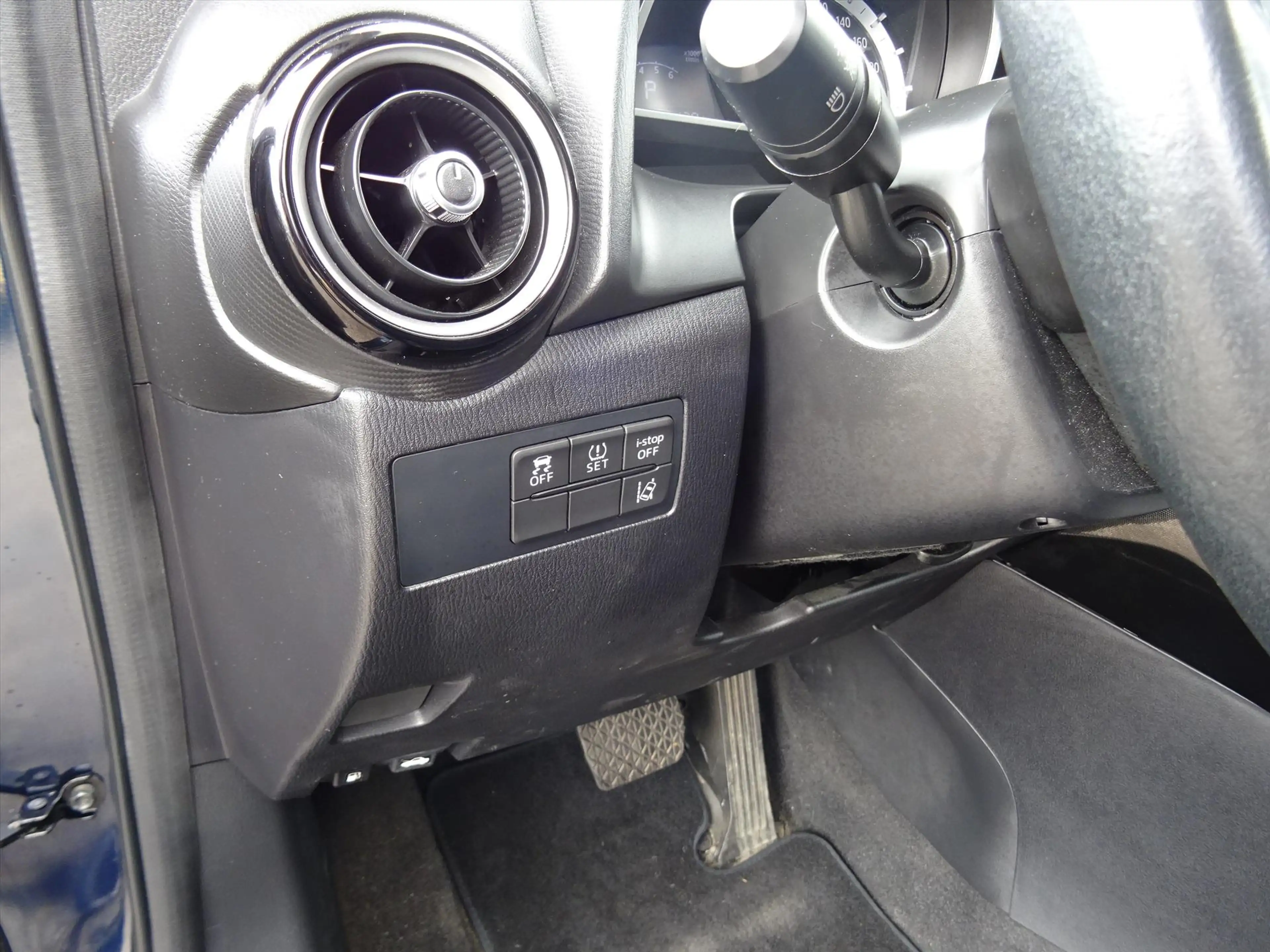 Mazda 2 1.5 SKYACTIV-G 90PK AUT GT-M — photo 10