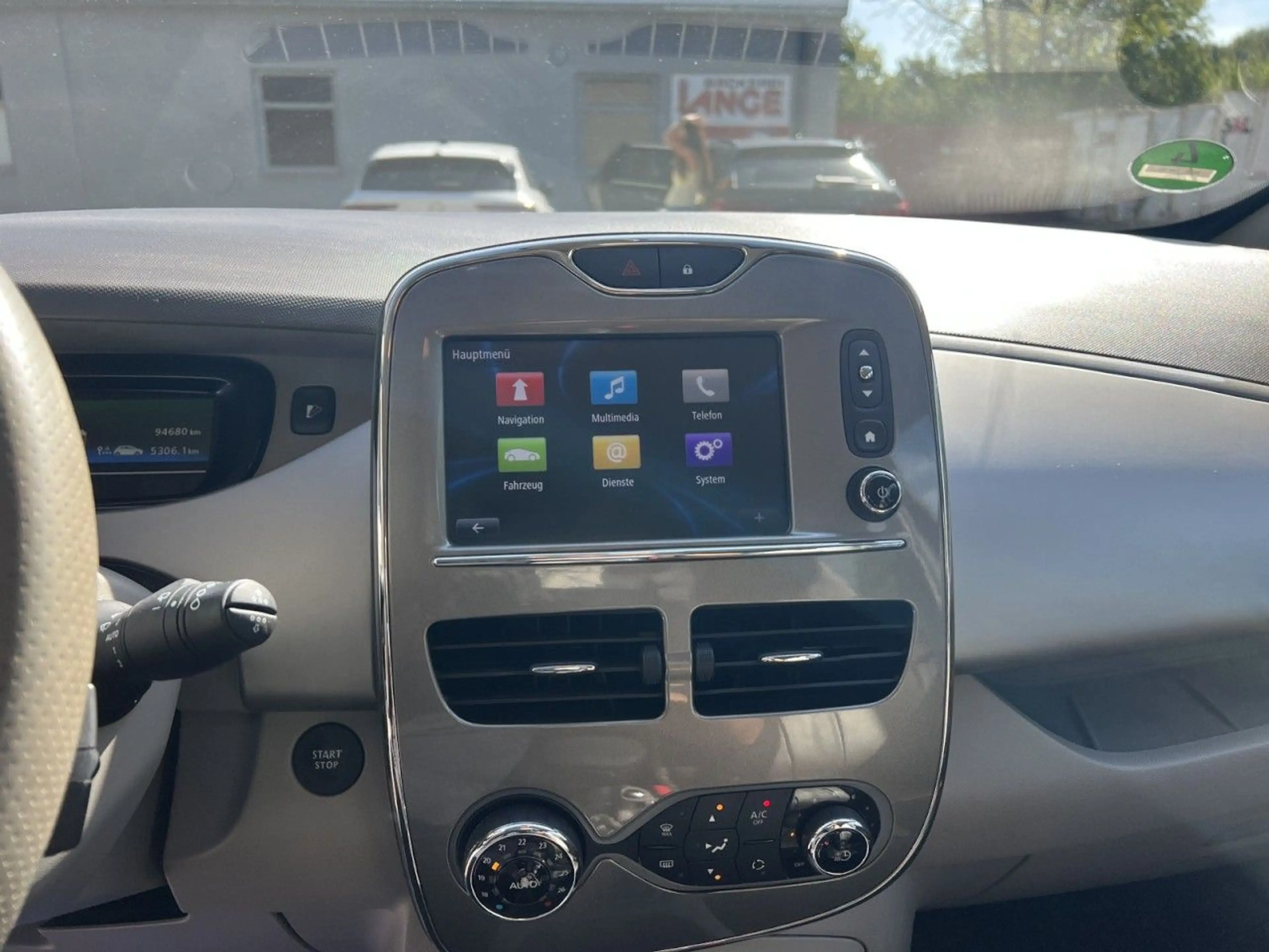 Renault ZOE Zoe Life Klima Navi Leder Einparkhilfe — photo 14
