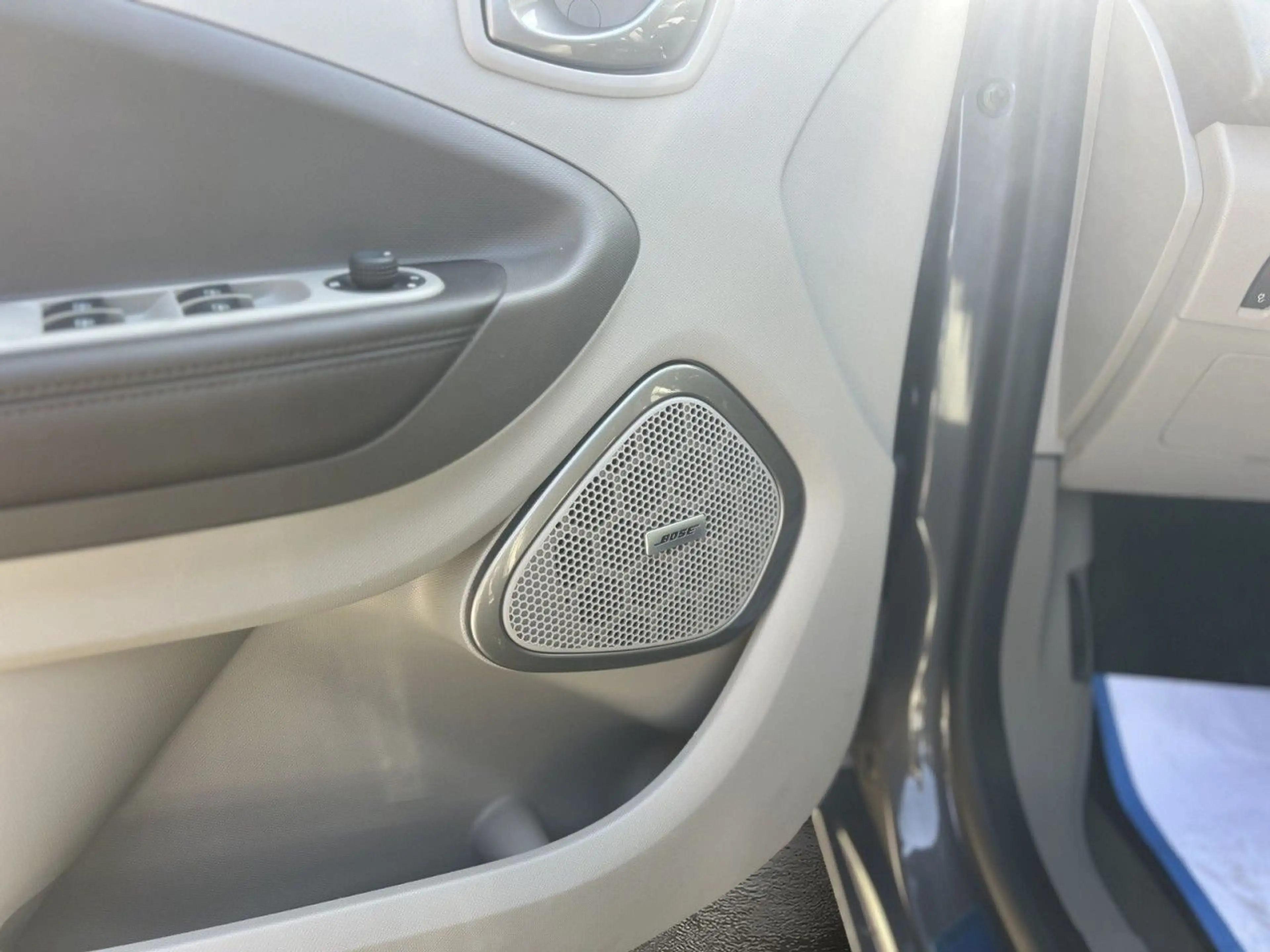 Renault ZOE Zoe Life Klima Navi Leder Einparkhilfe — photo 10