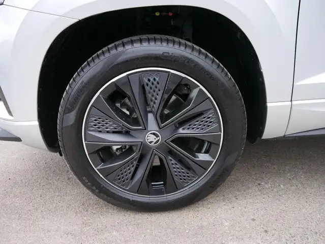 Skoda Karoq view 3