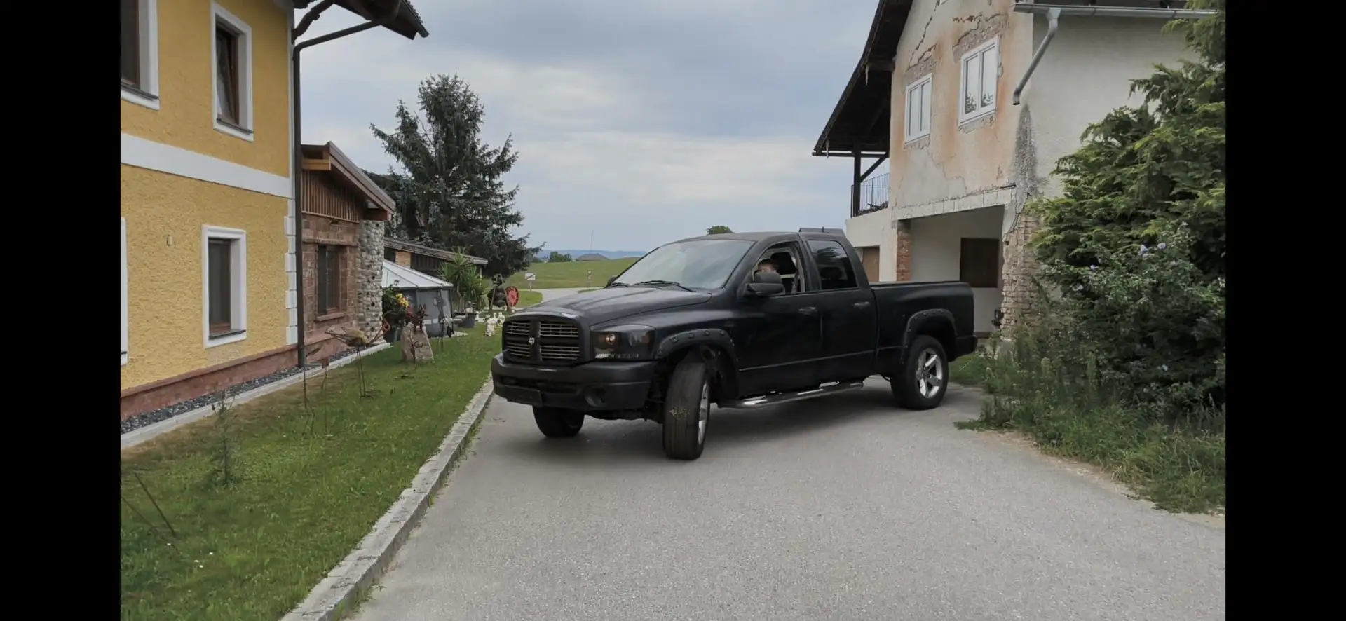Dodge RAM Hemi 4x4 Schwarz - 2