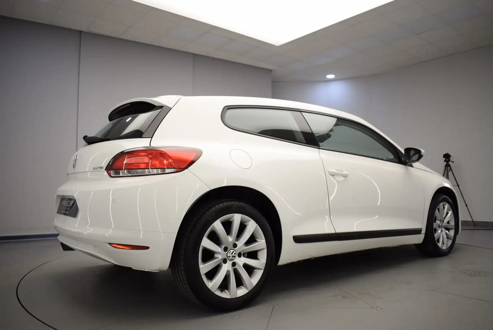 Volkswagen Scirocco 1.4 TSI DSG 160 Wit - 2