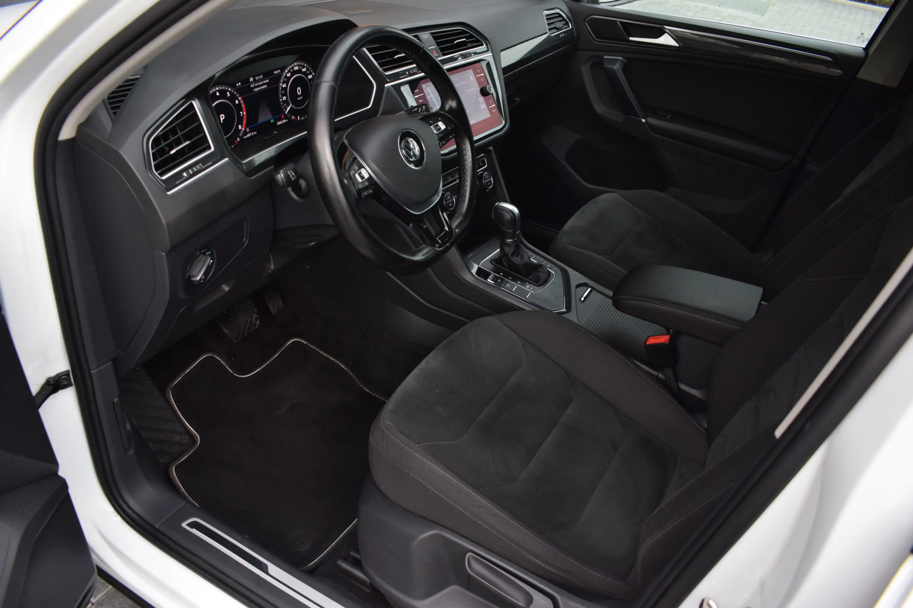 Volkswagen Tiguan 1.4 TSI 150pk DSG R-line | Virtual | LED | Trekhaa — photo 9