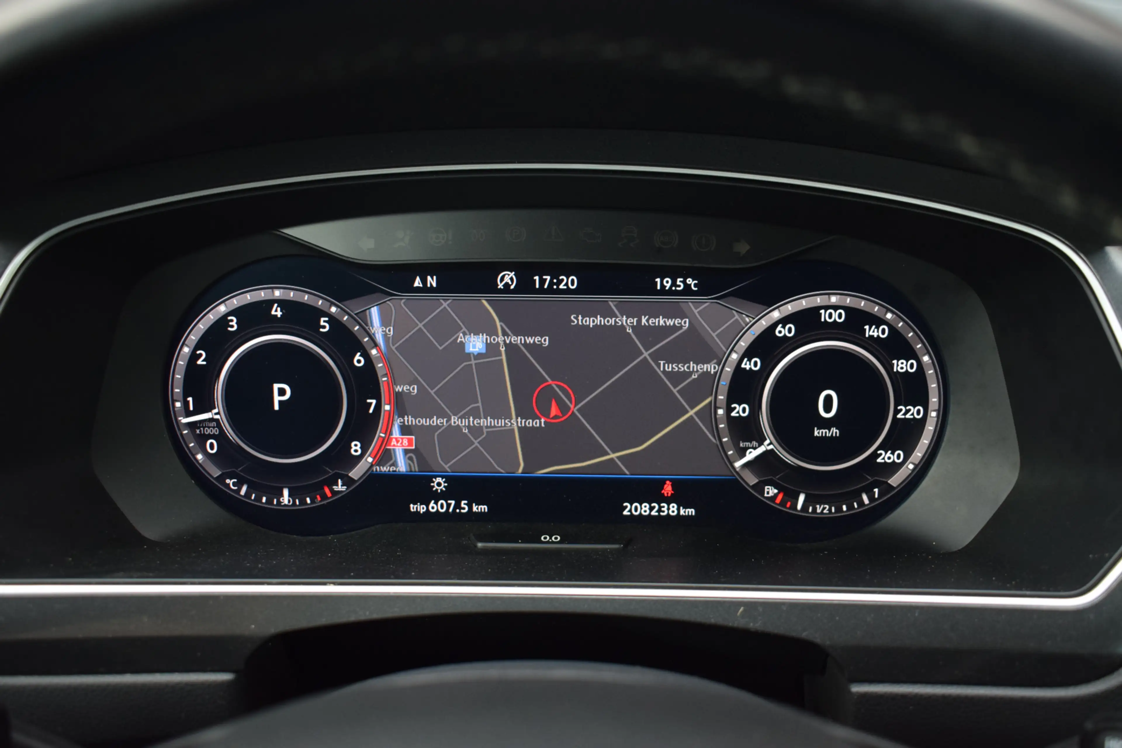 Volkswagen Tiguan 1.4 TSI 150pk DSG R-line | Virtual | LED | Trekhaa — photo 18
