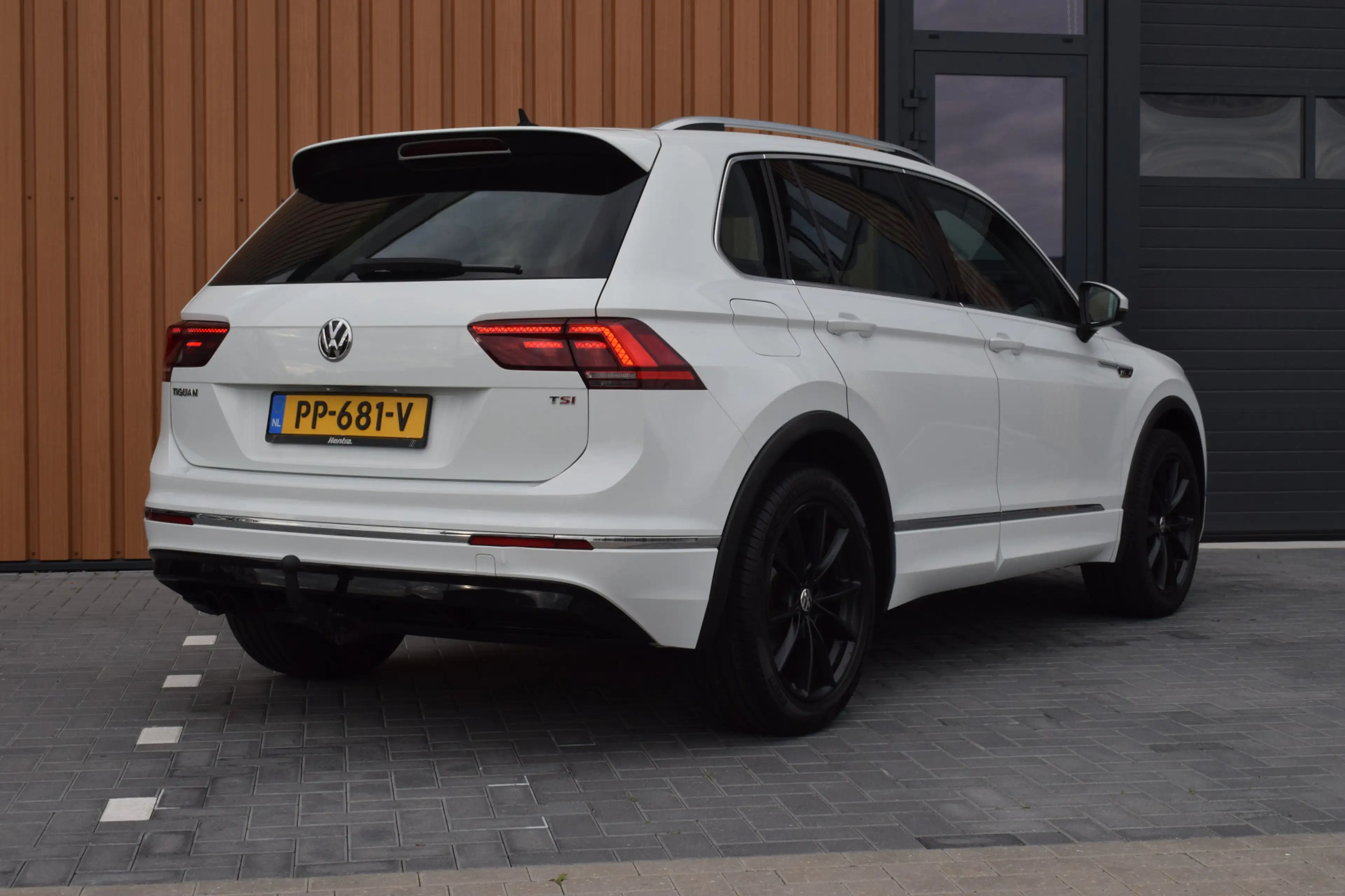 Volkswagen Tiguan 1.4 TSI 150pk DSG R-line | Virtual | LED | Trekhaa — photo 4