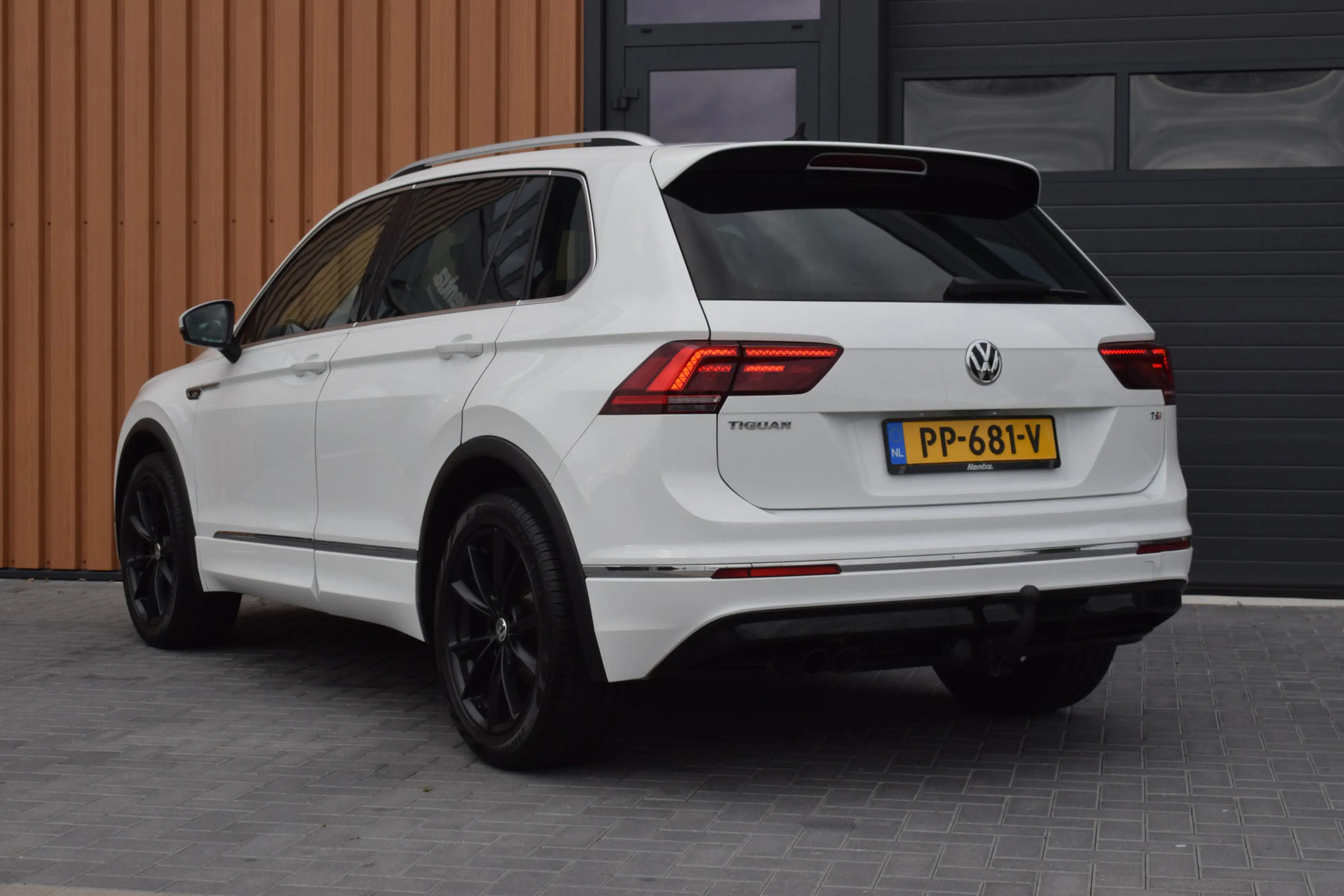 Volkswagen Tiguan 1.4 TSI 150pk DSG R-line | Virtual | LED | Trekhaa — photo 3
