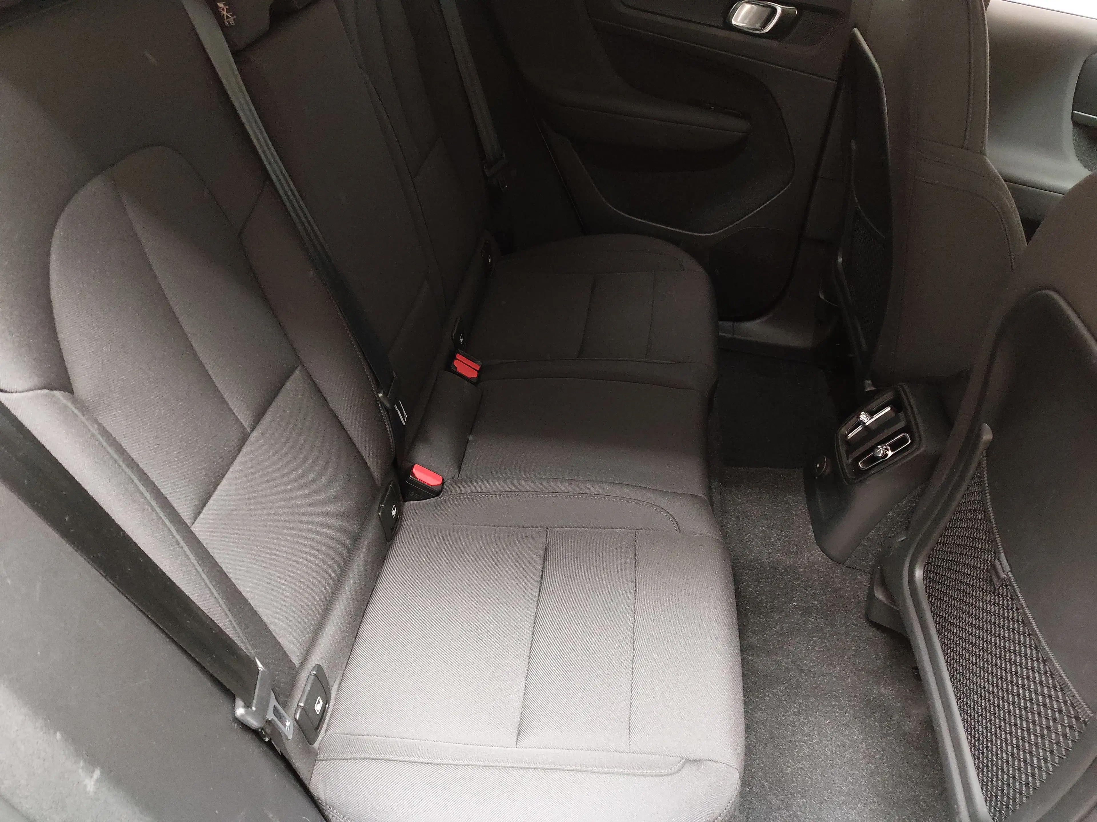 Volvo XC40 T5 Recharge R-Design Navi LED RFK — photo 12