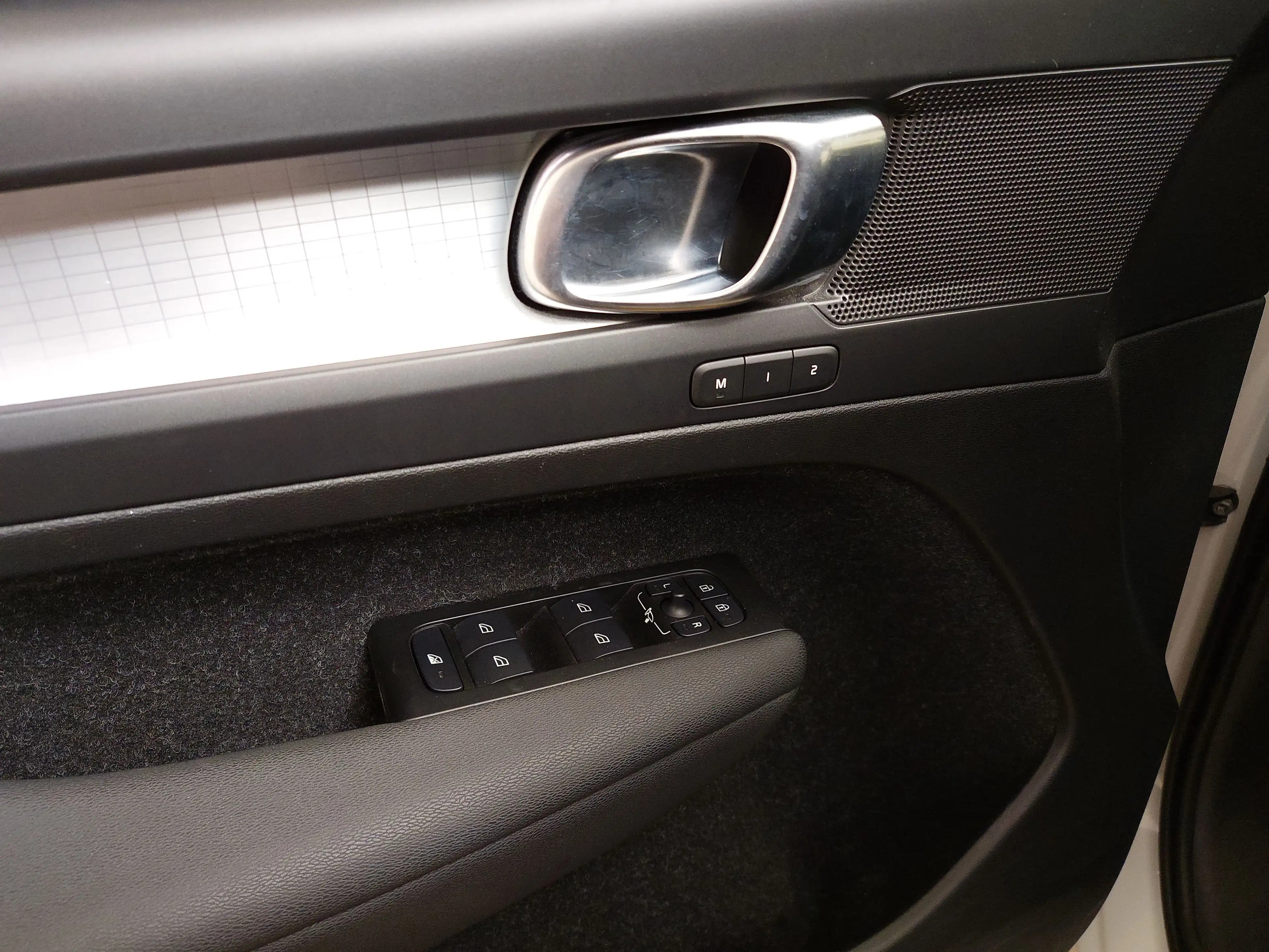 Volvo XC40 T5 Recharge R-Design Navi LED RFK — photo 5