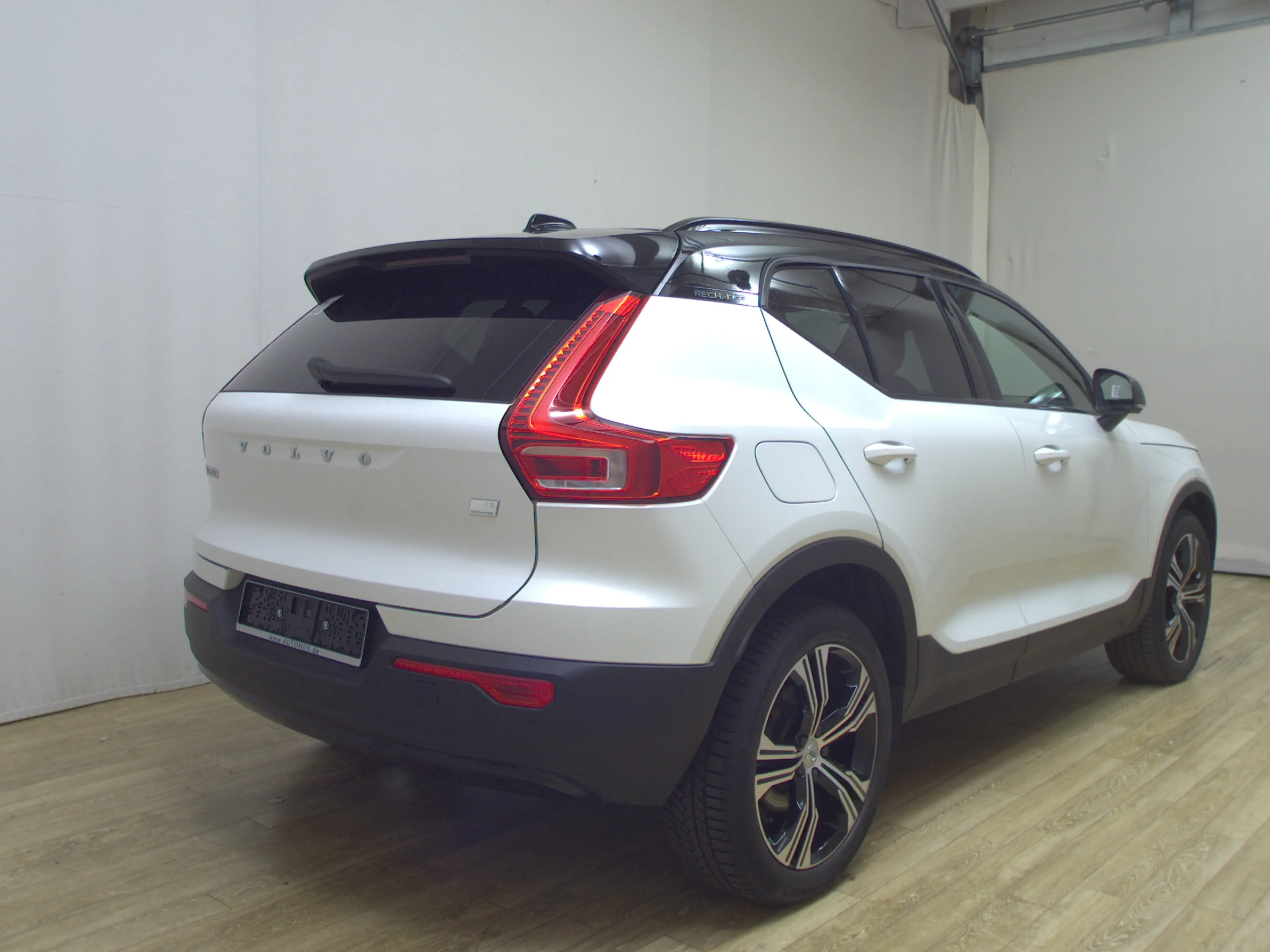 Volvo XC40 T5 Recharge R-Design Navi LED RFK — photo 4