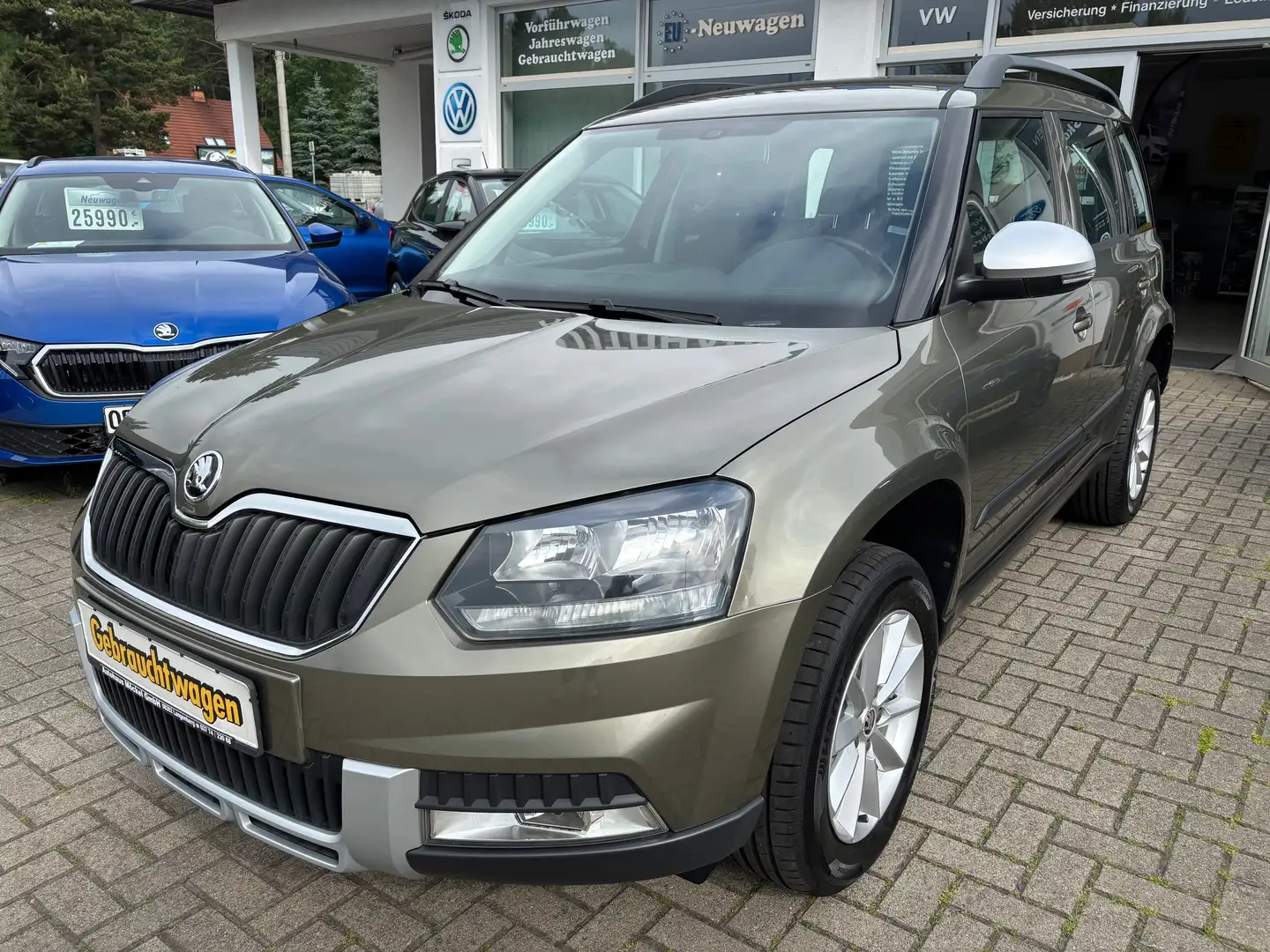 Skoda Yeti 1.4 TSI Ambition Outdoor, ALU, NSW, PDC, KLIMA Зелёный - 1