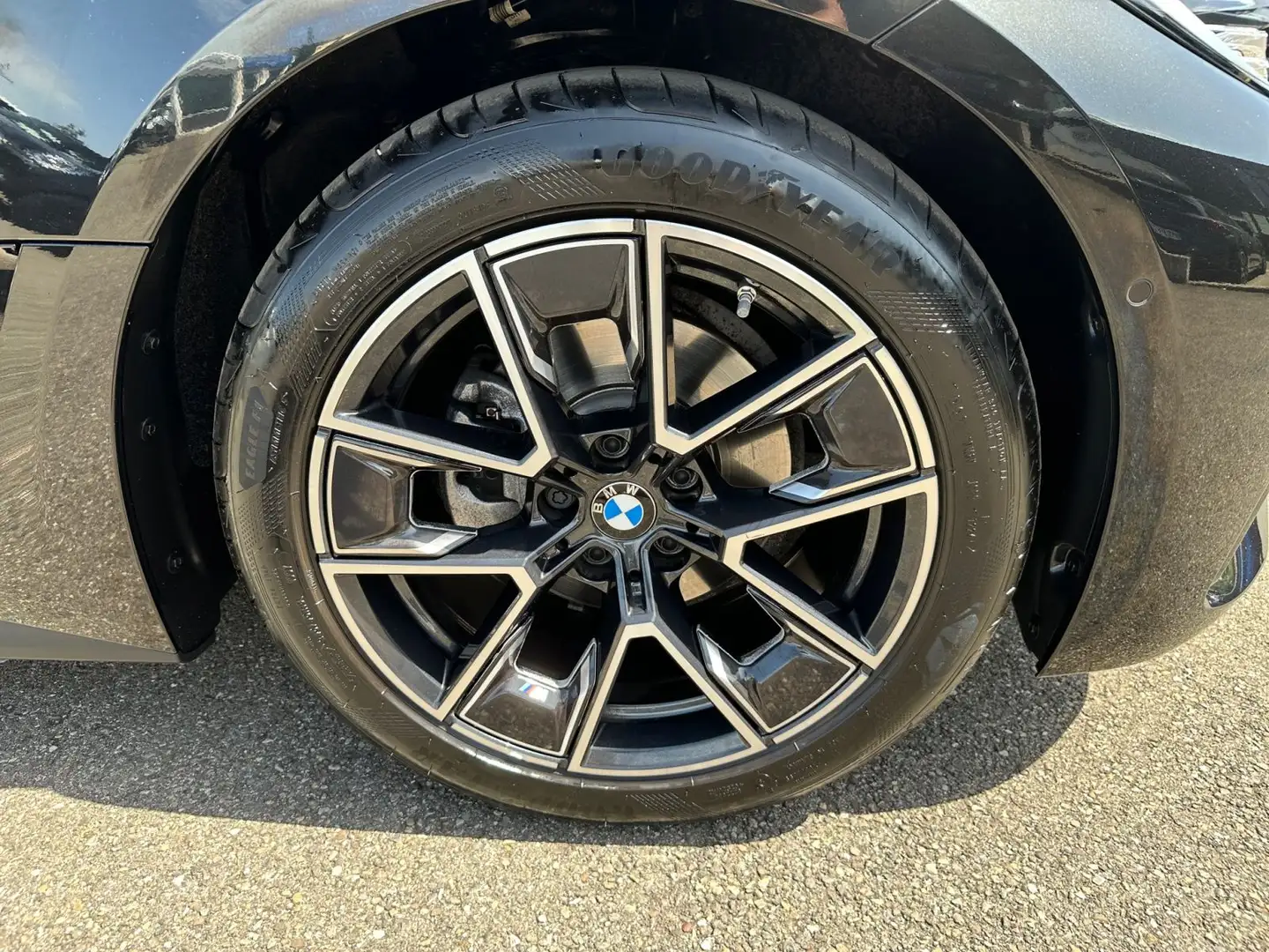 BMW 420 M Sportpaket Klimaaut. AHK HIFI Schwarz - 1