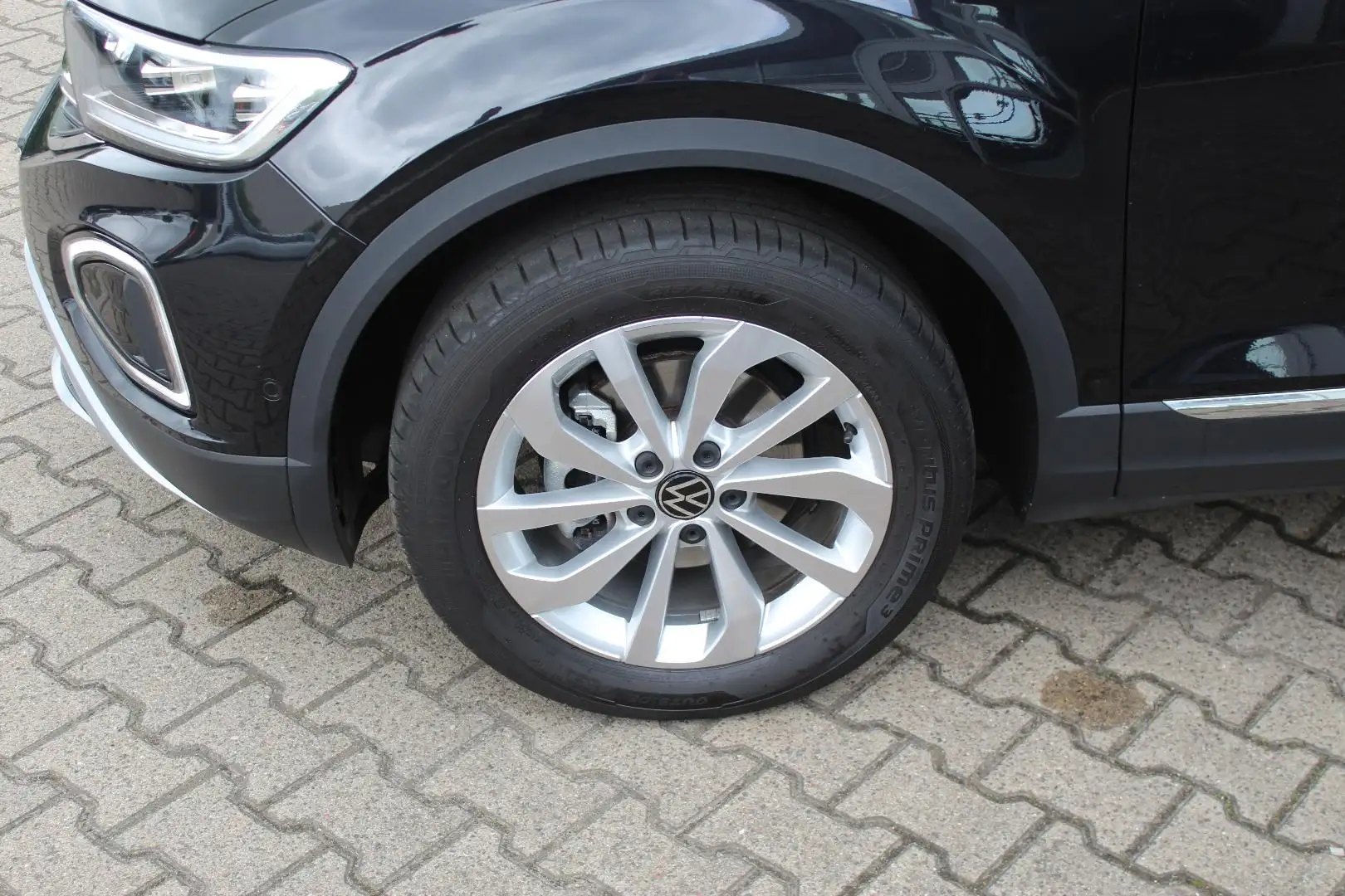 Volkswagen T-Roc Style 1.5 TSI DSG Easy Open ACC Kamera Side Assist Zwart - 2