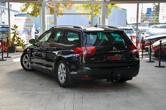 Citroen C5 view 4