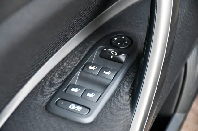 Citroen C5 view 8