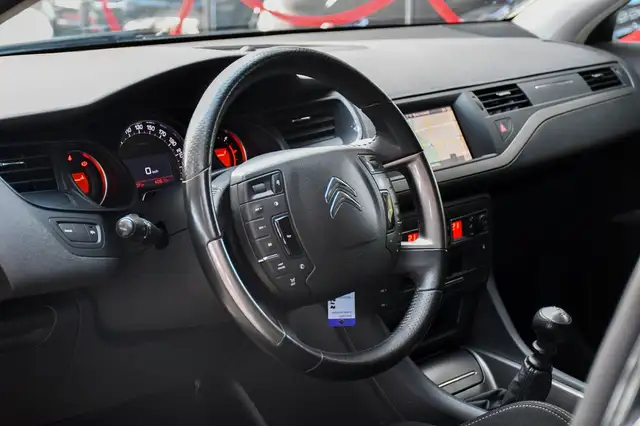 Citroen C5 view 13