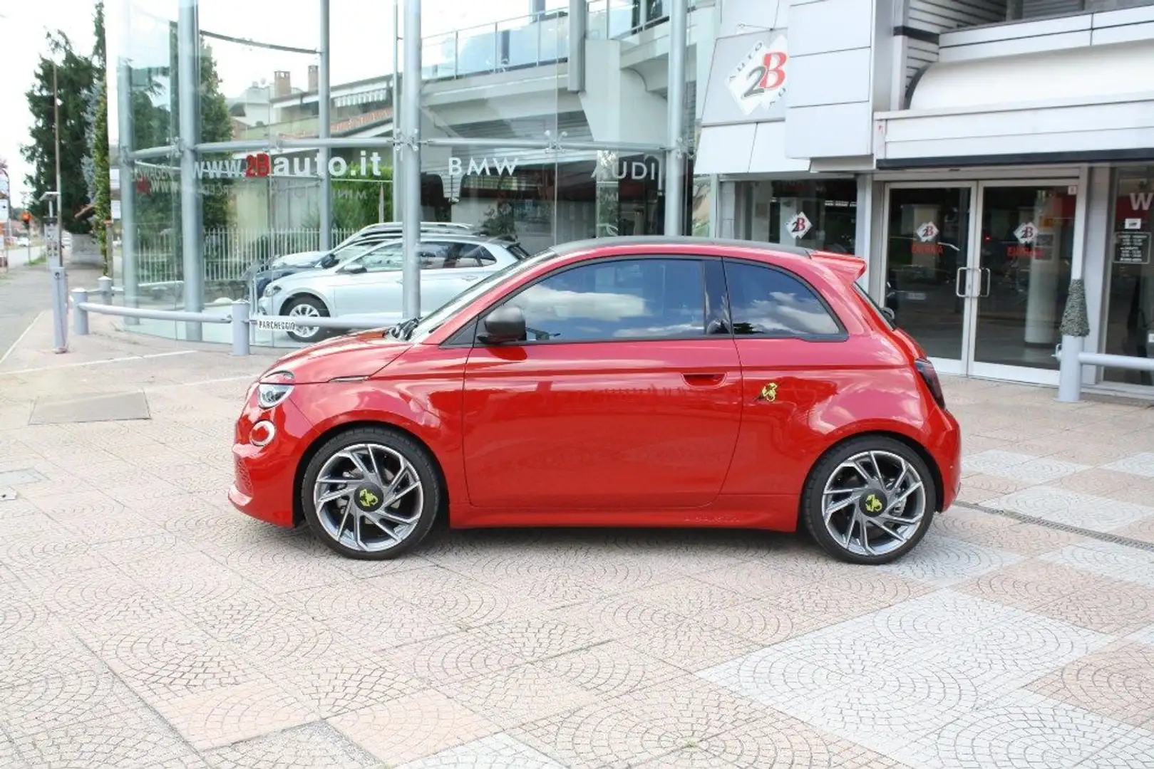 Abarth 500e Turismo Rosso - 2