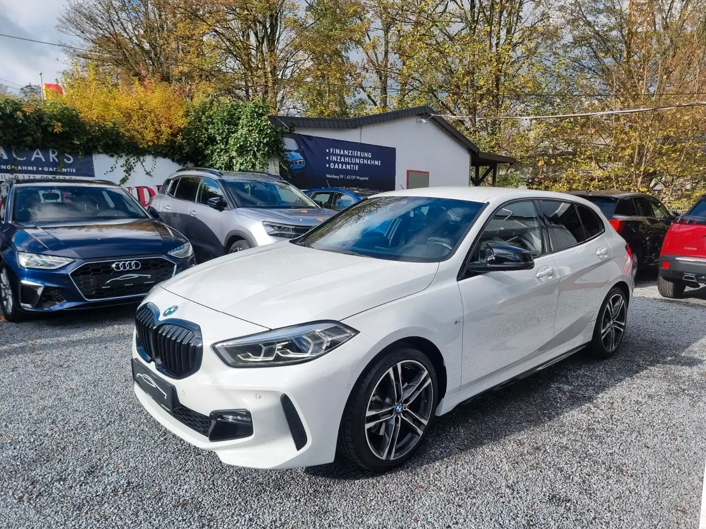 BMW 118 i M Sport AUTOMATIK/ LED/ NAVI/ VIRTUAL/ Weiß - 1