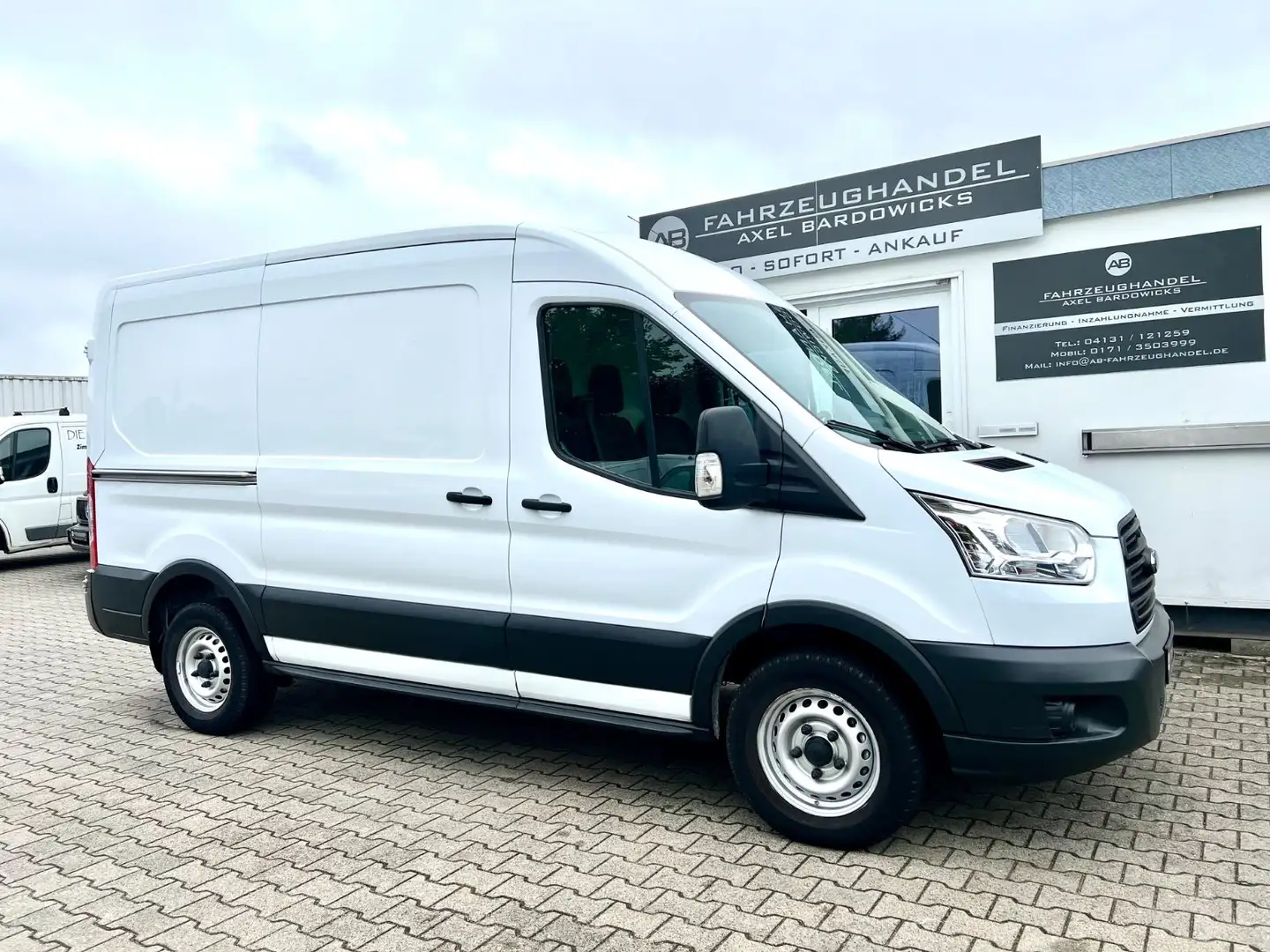 Ford Transit Kasten FT 350 L2/H2 / AHK Blanc - 1