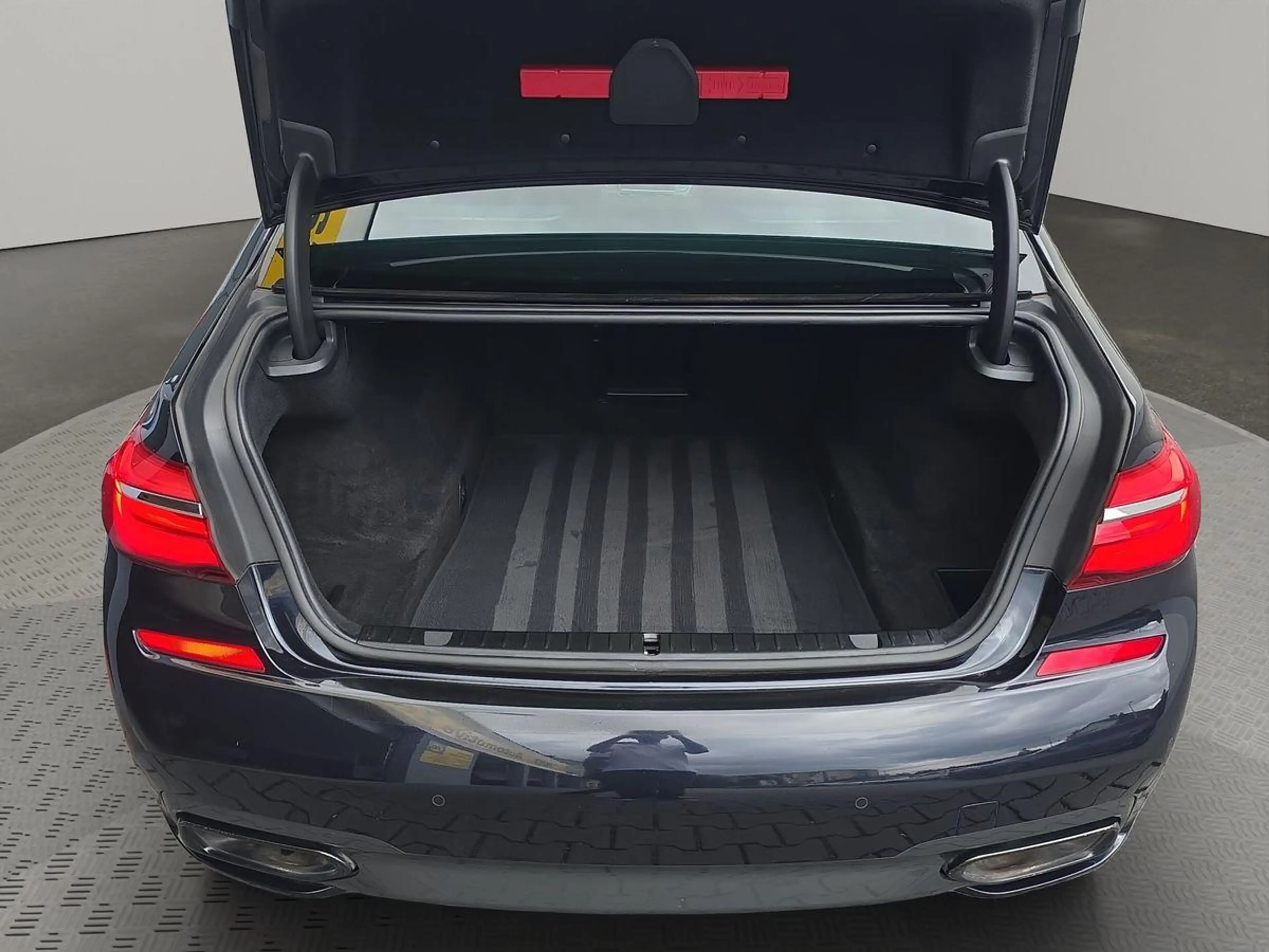 BMW 730 d xDrive STNDHZ TV DACH H&K LASER BELÜFT H-UP — photo 6