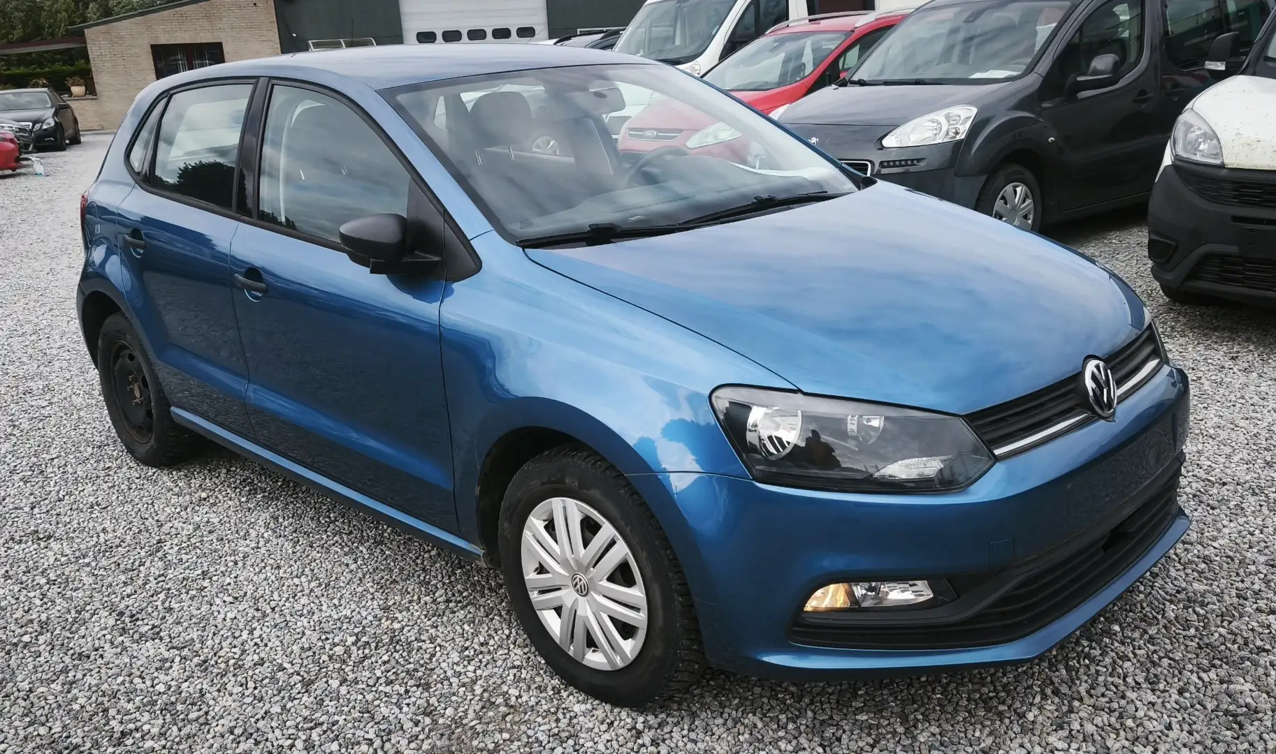 Volkswagen Polo 6R_1.0 i (75CH)_02/2017💢EURO 6B_A/C💢 Blau - 1