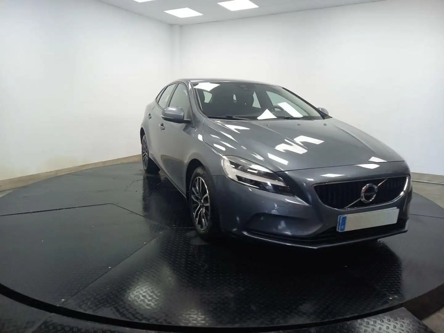 Volvo V40 2.0 D2 MOMENTUM GEARTRONIC AUT Gris - 2