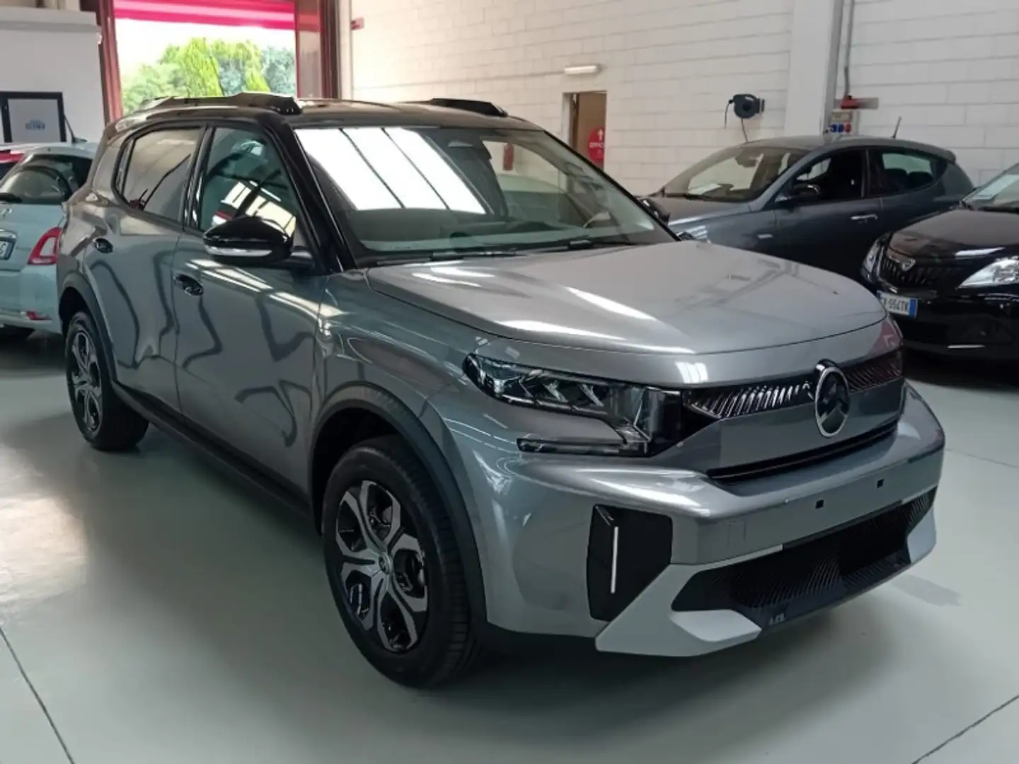 Citroen C3 Aircross C3 Aircross Hybrid 145 CV e-DCS6 Plus - 7 POSTI Grigio - 2