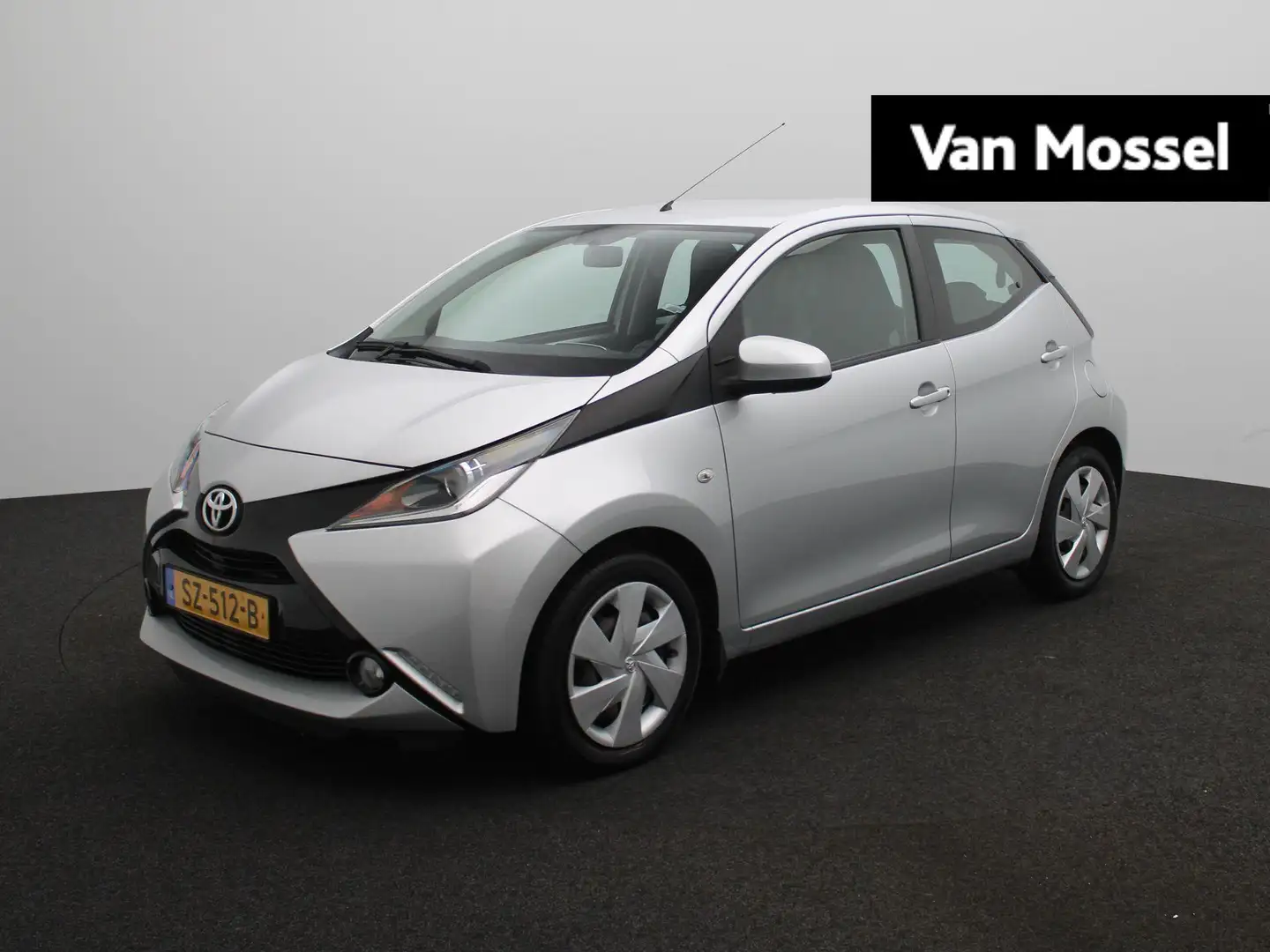 Toyota Aygo 5drs. 1.0 VVT-i X-Play | Apple Carplay | Camera | Gris - 1